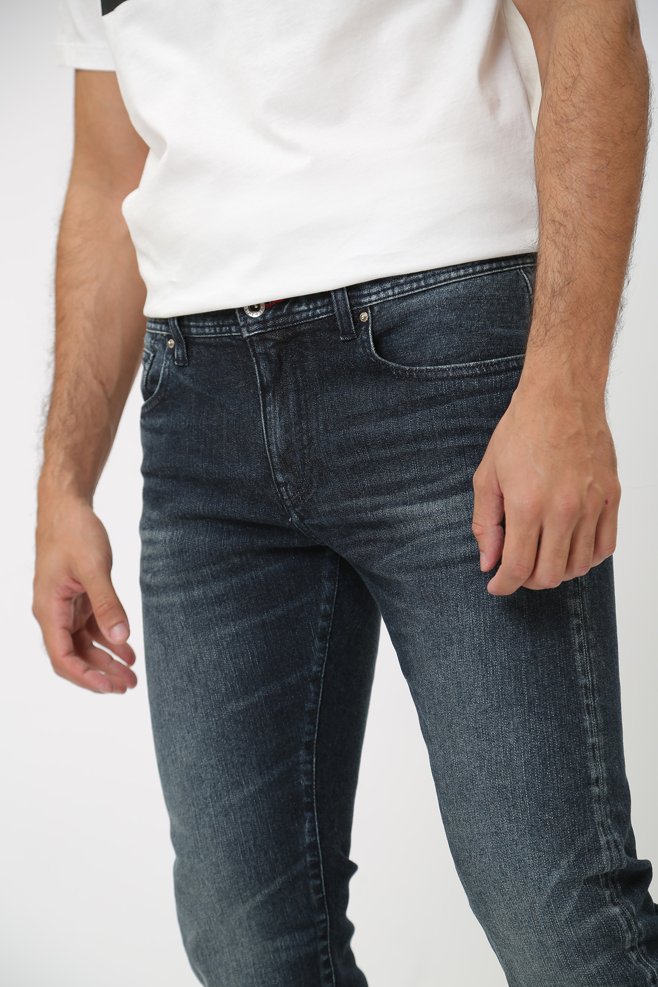 6RZJ13_Z28LZ Джинсы Armani Exchange Синий