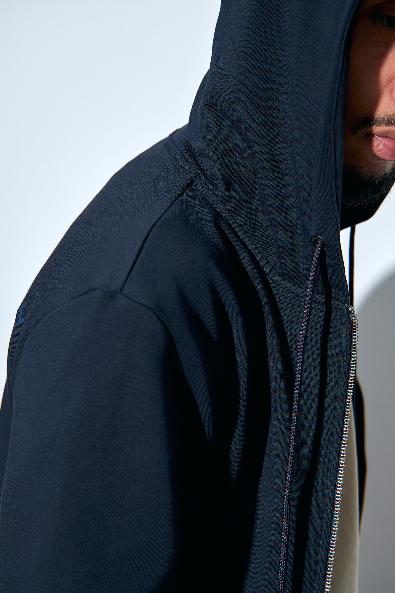 VM-232-20-037 Толстовка с капюшоном Van Mich Синий