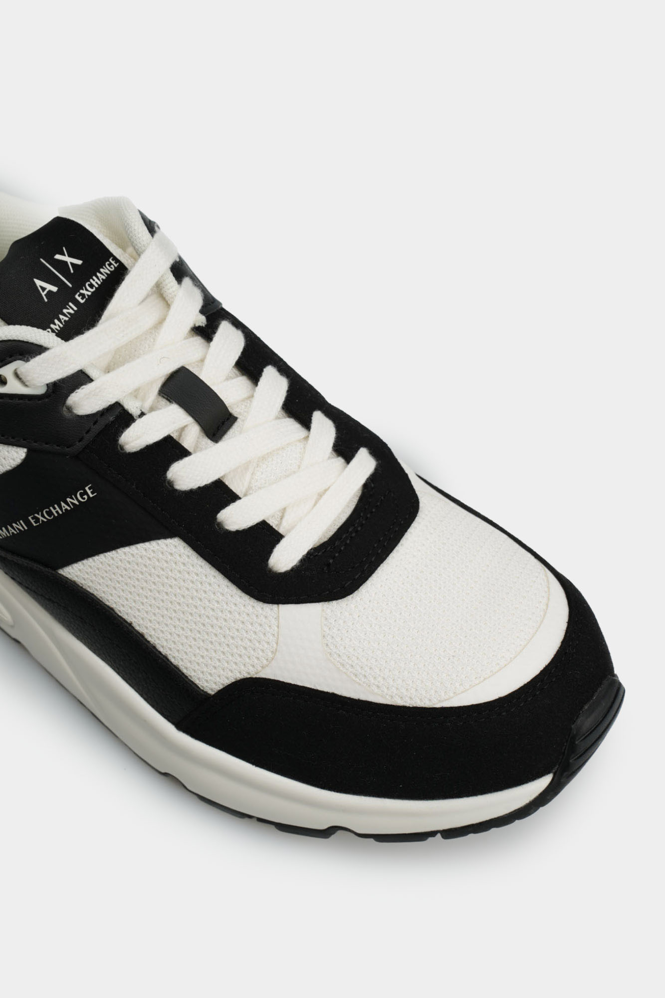 XUX265_XV957 Кроссовки Armani Exchange Черный