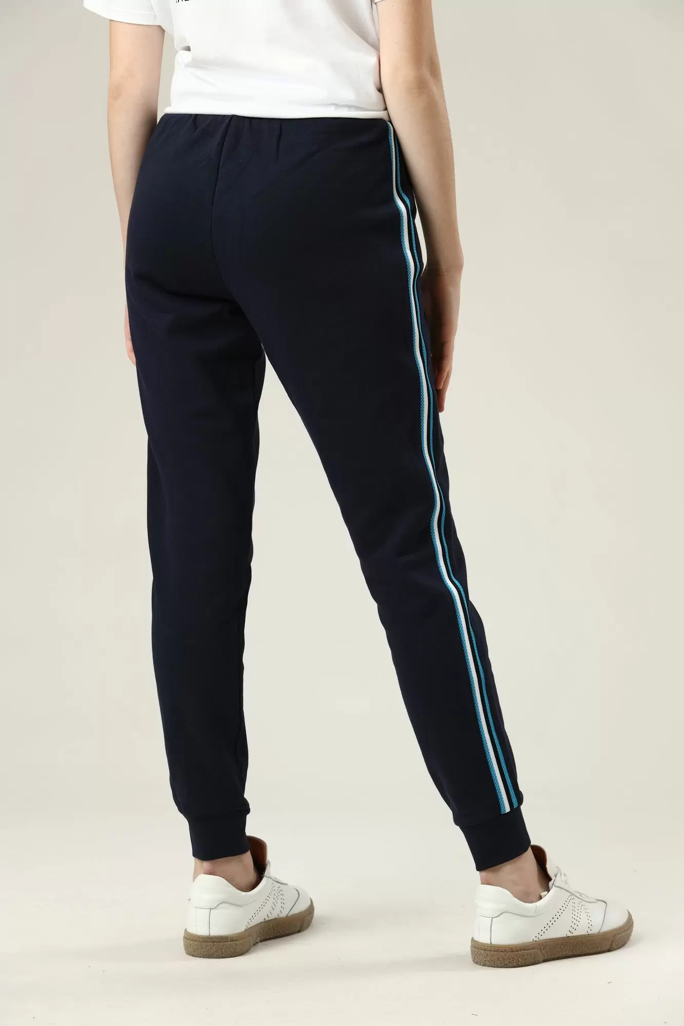 3KYP87_YJ4MZ брюки спортивные armani exchange 