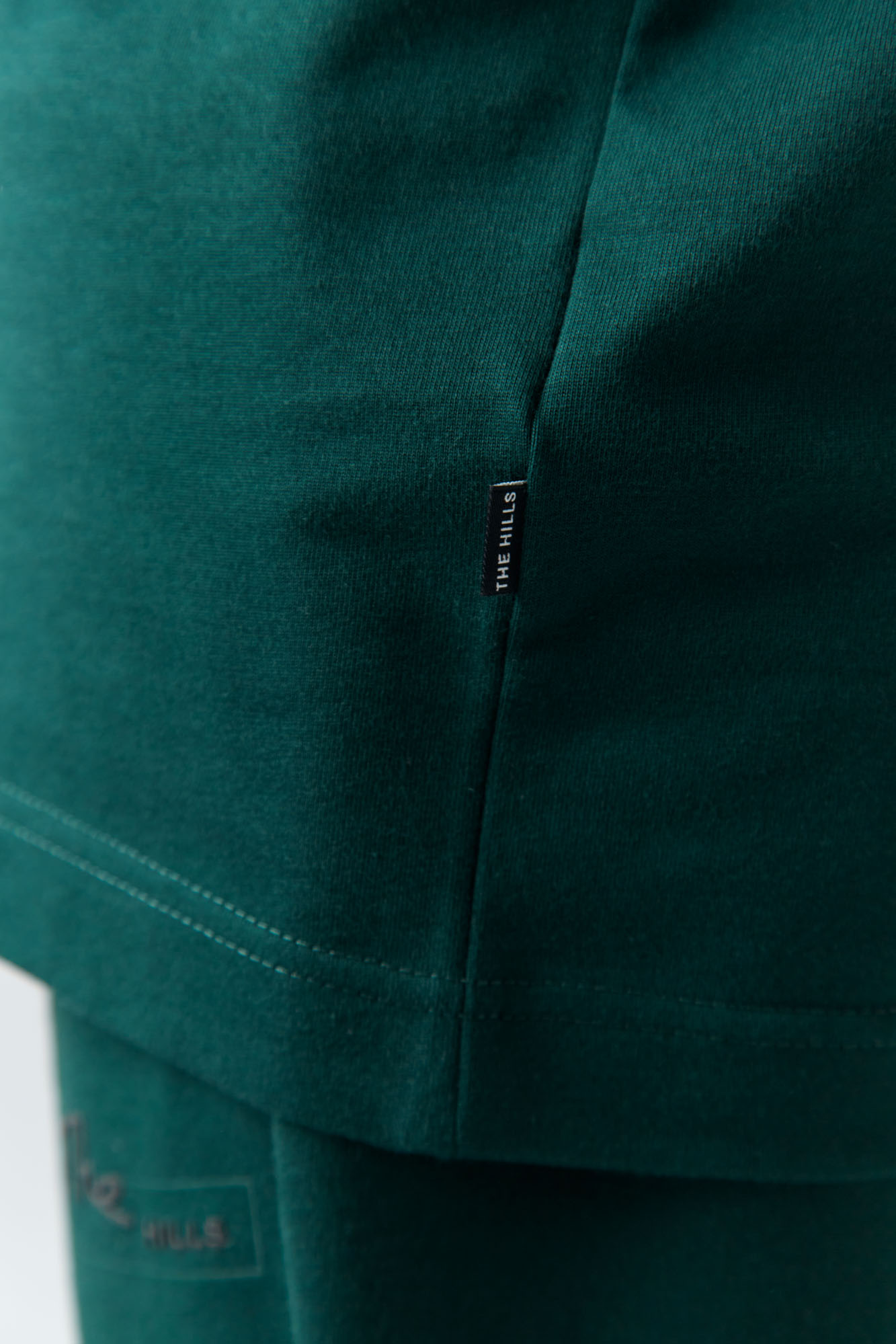 M-242-P-22-0040 Лонгслив The Hills Зеленый