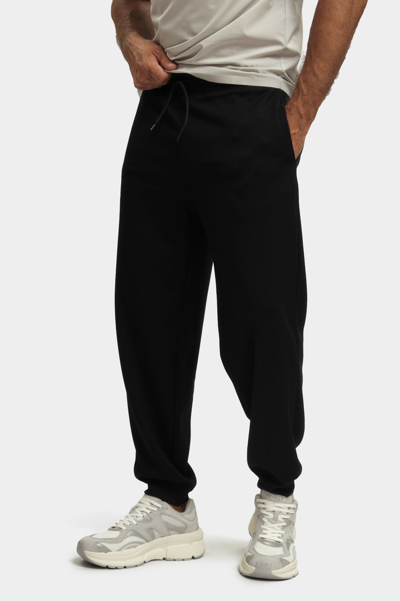 7X000020_AF13790 Брюки спортивные EA7 Черный