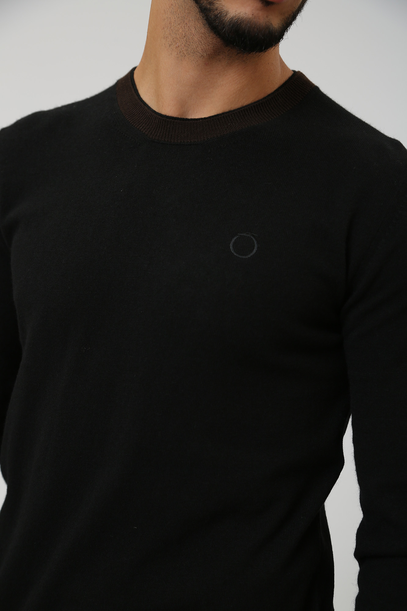 52M00734-0F000701 Джемпер Trussardi Черный