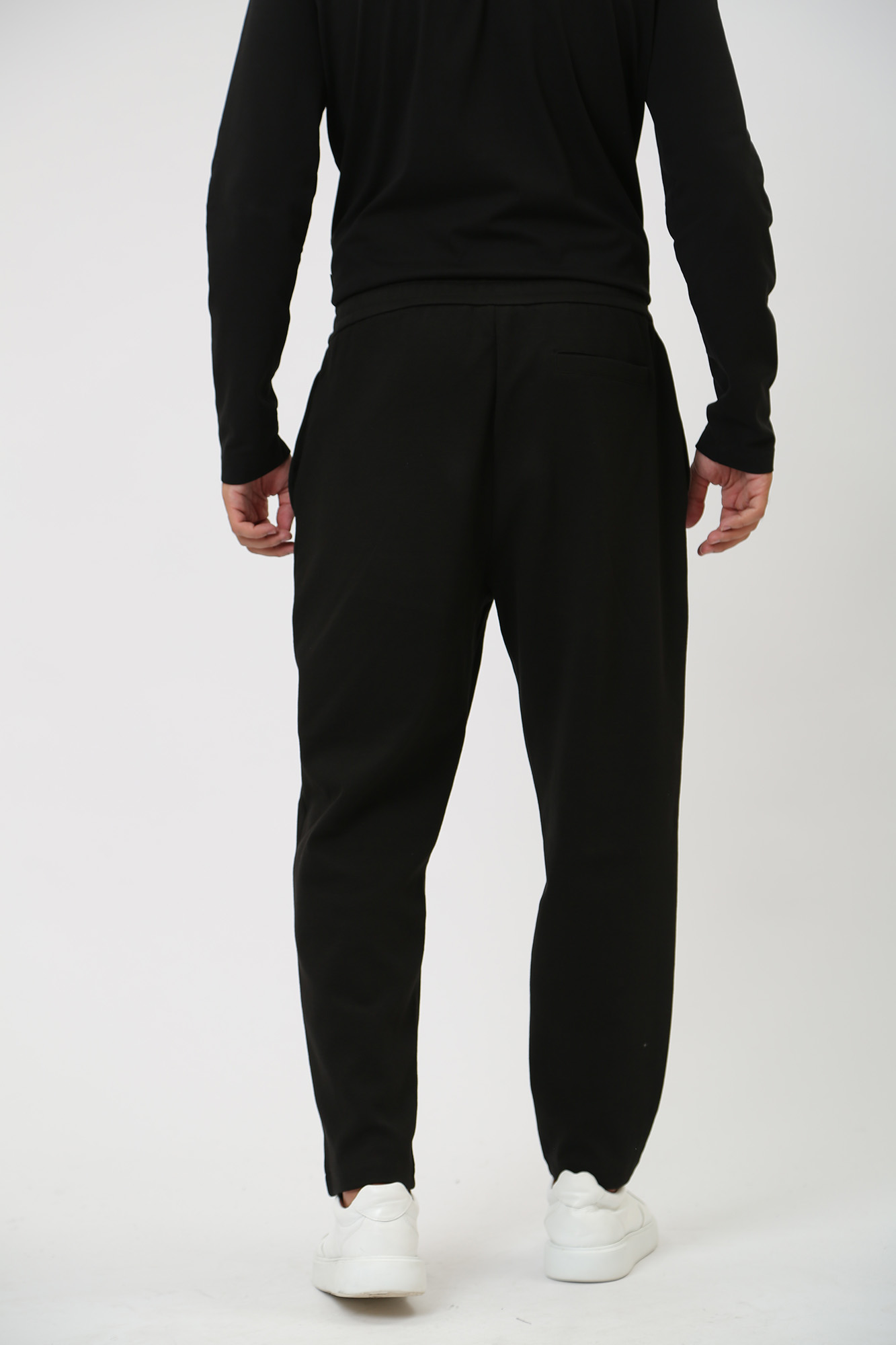 6RZPHJ_ZJDJZ Брюки спортивные Armani Exchange Черный