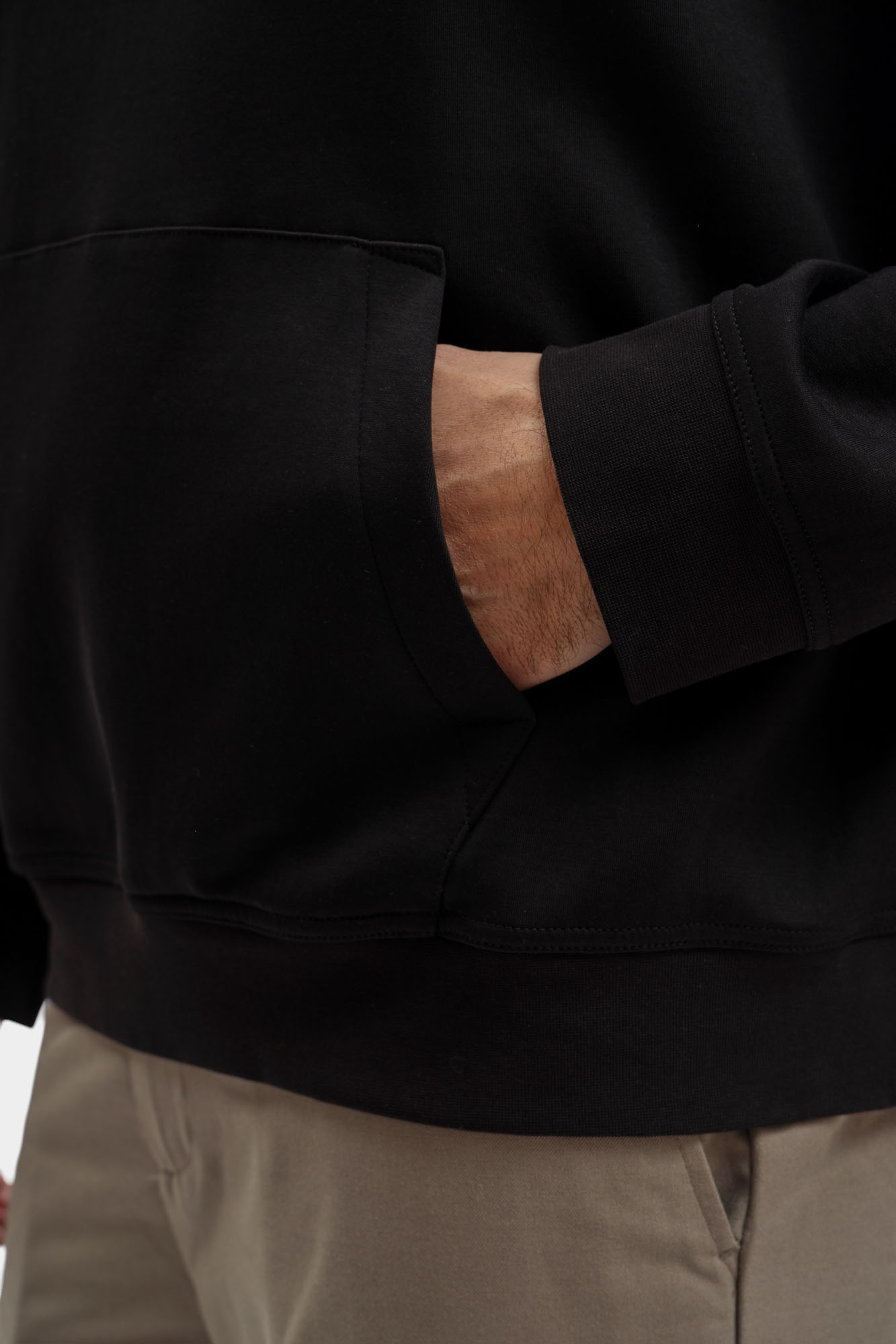 XM000369_AF10818 Худи Armani Exchange Черный