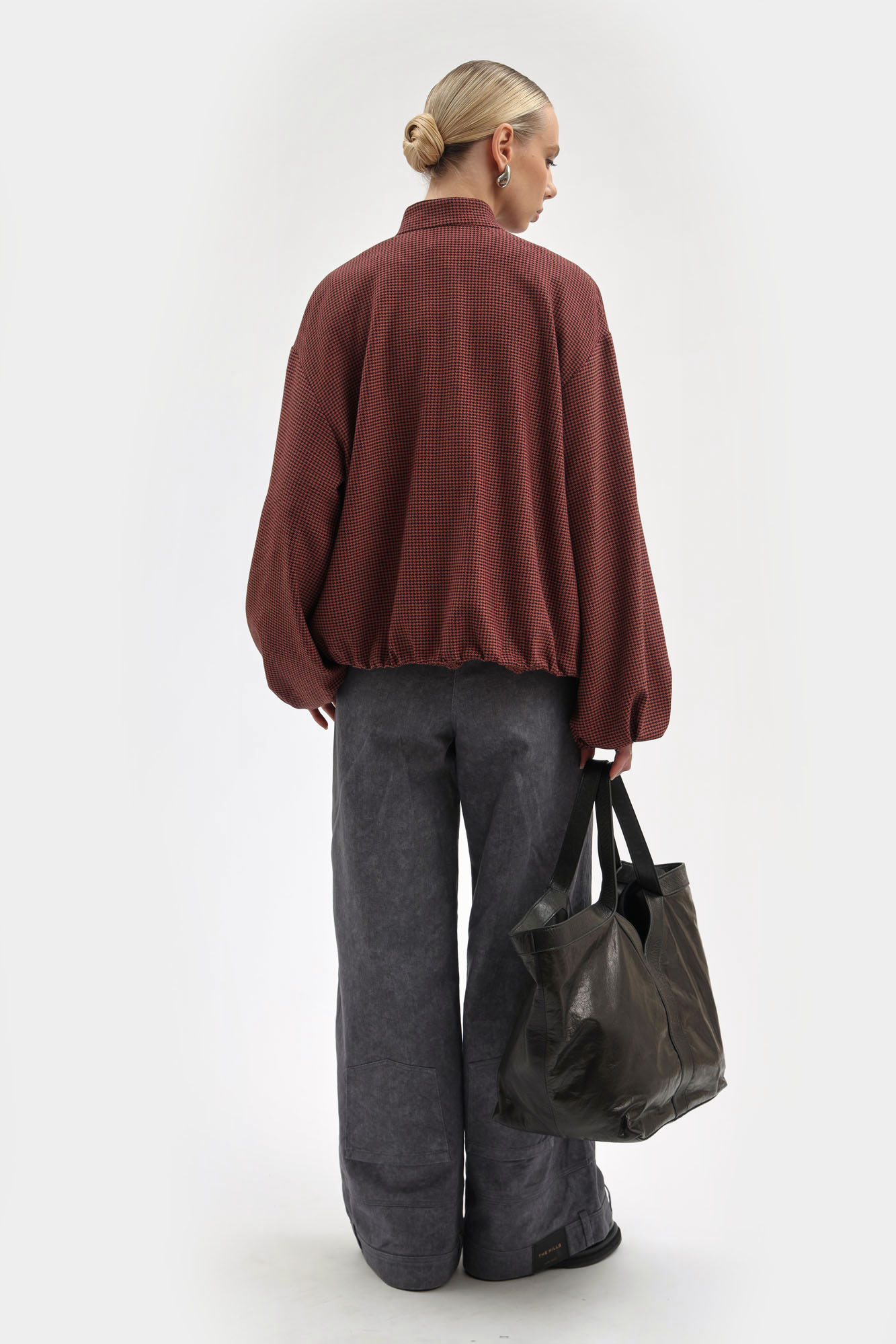 W-261-TH-56-2109 бомбер the hills 