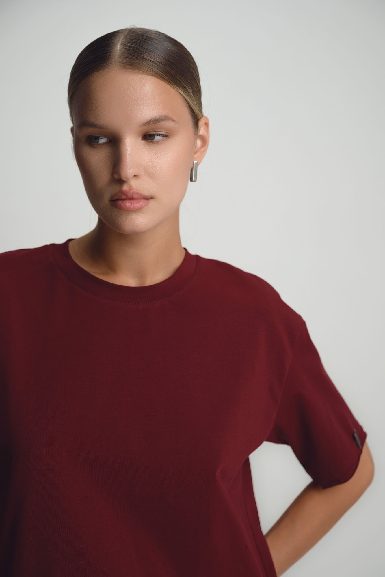 W-252-THT-22-0105 футболка the hills 