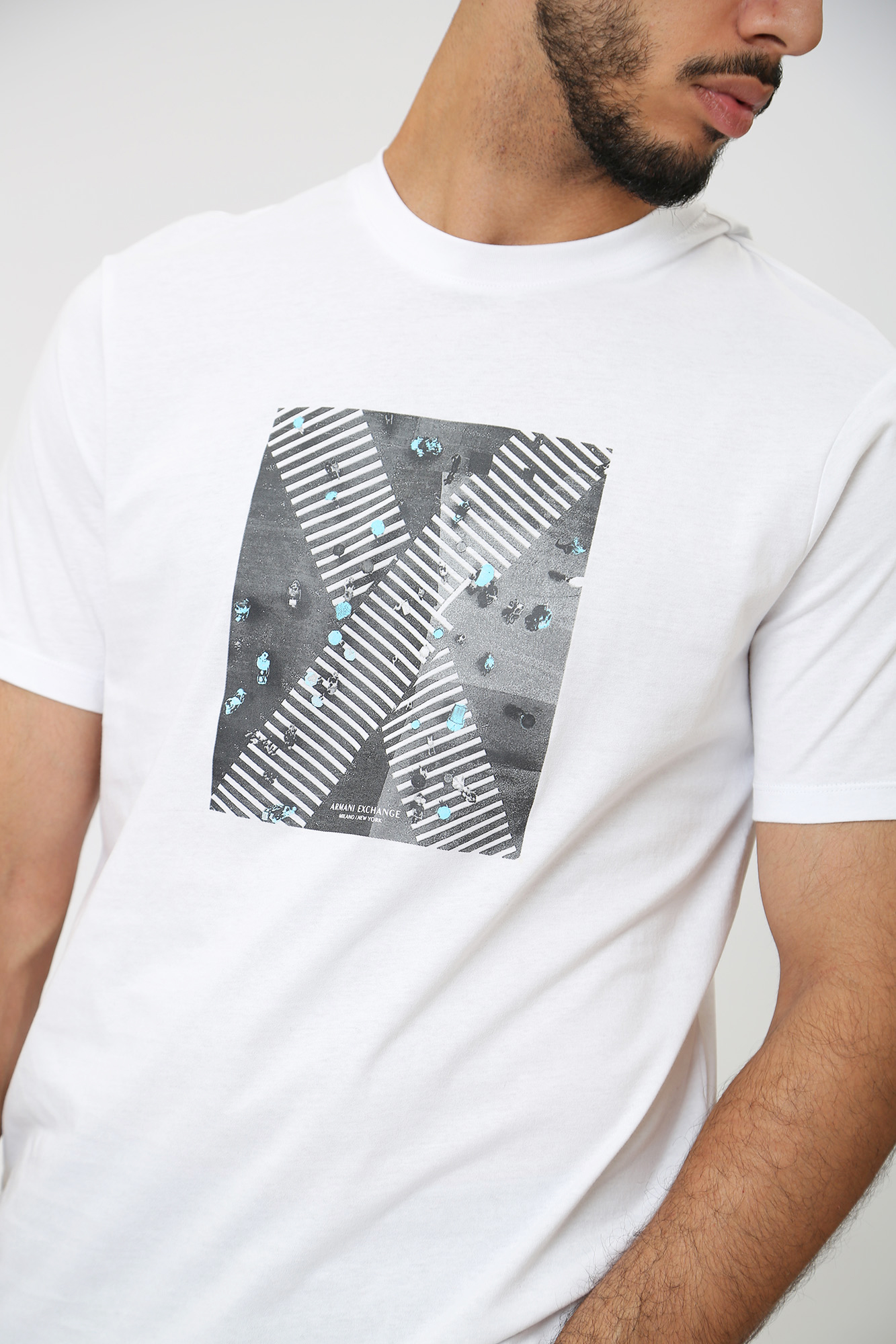 6RZTLB_ZJBYZ Футболка Armani Exchange Белый