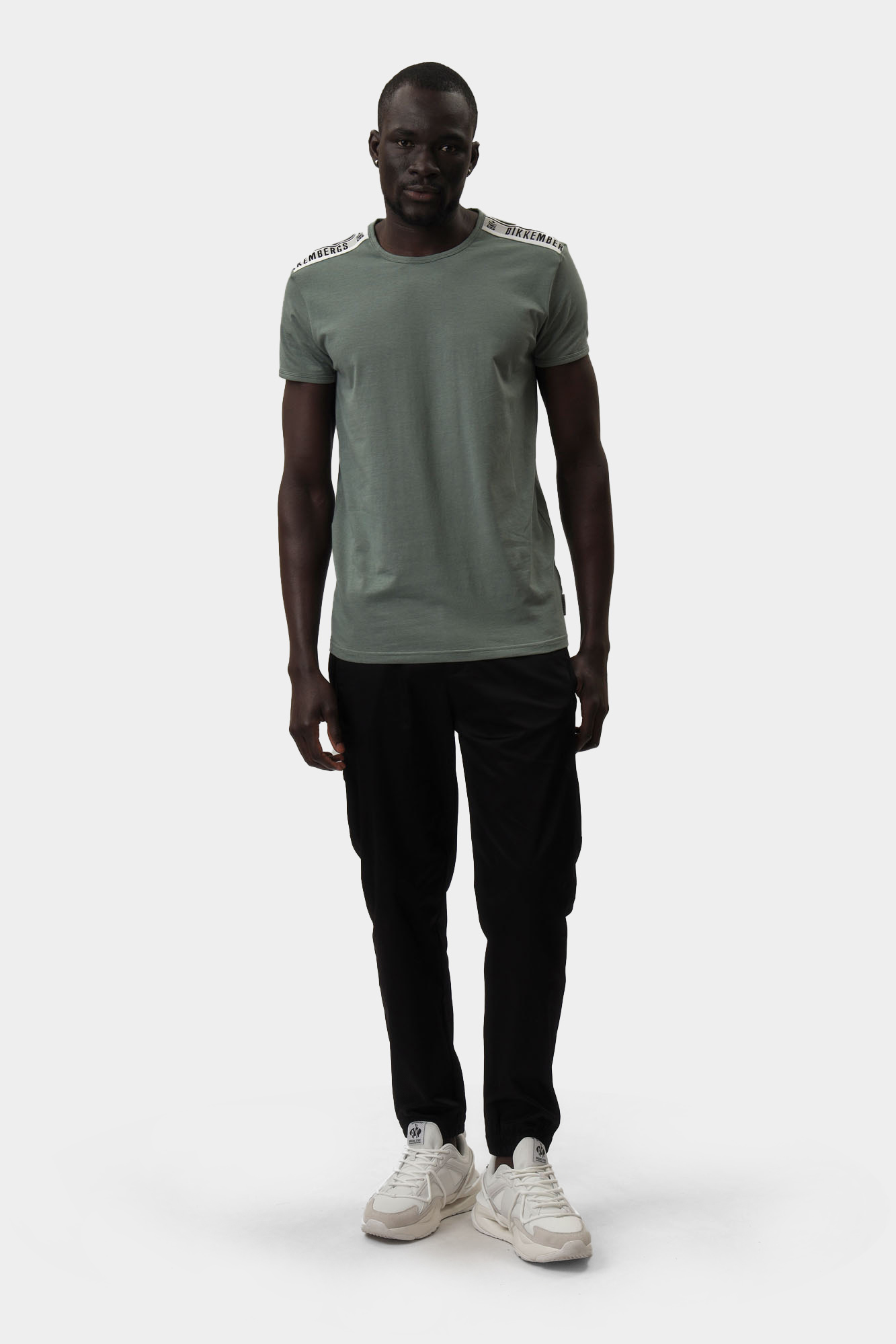 BKK42UTS19SI Футболка Bikkembergs Зеленый