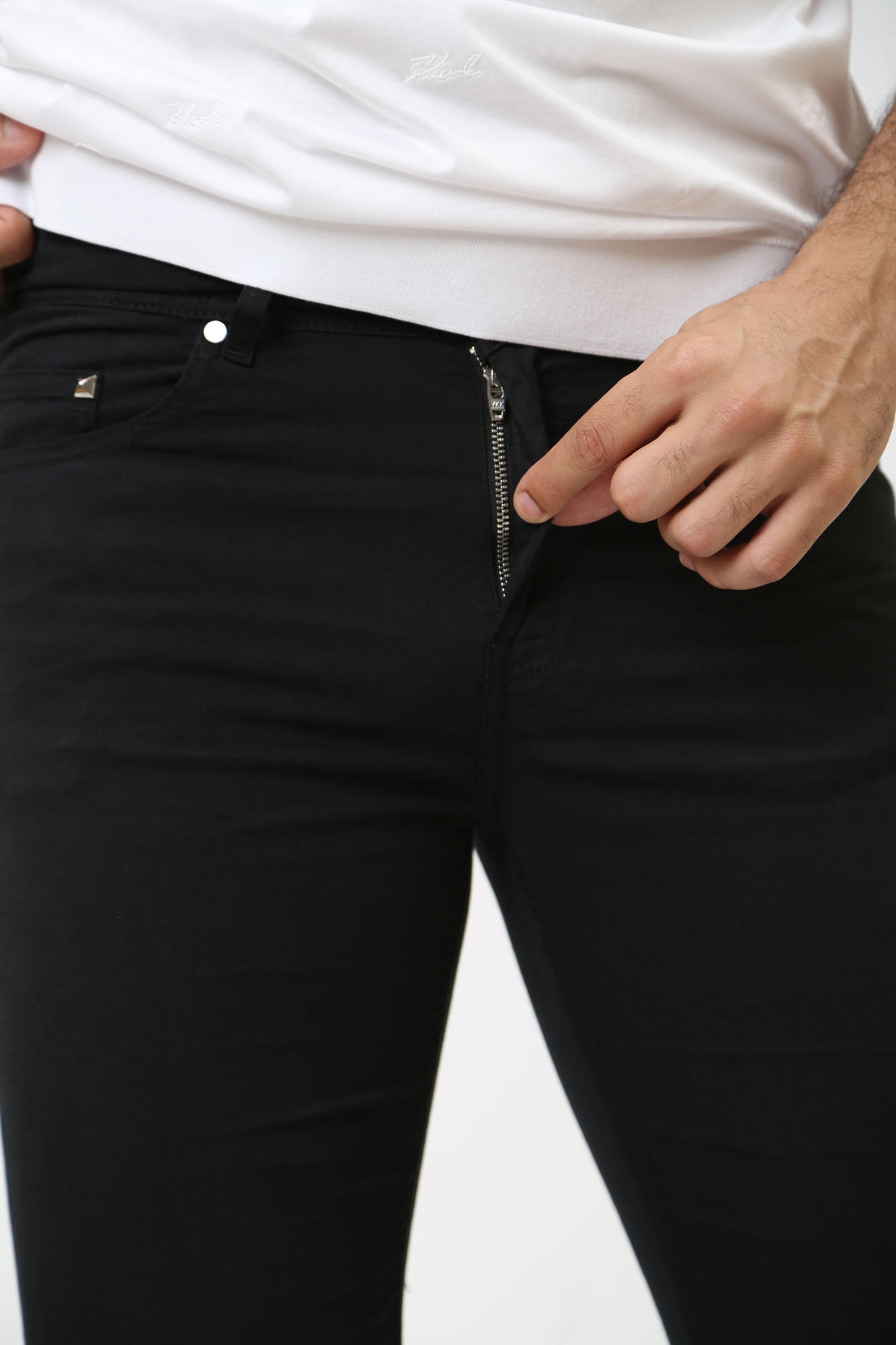 542826_265840 Брюки 5-карманные  Karl Lagerfeld Черный