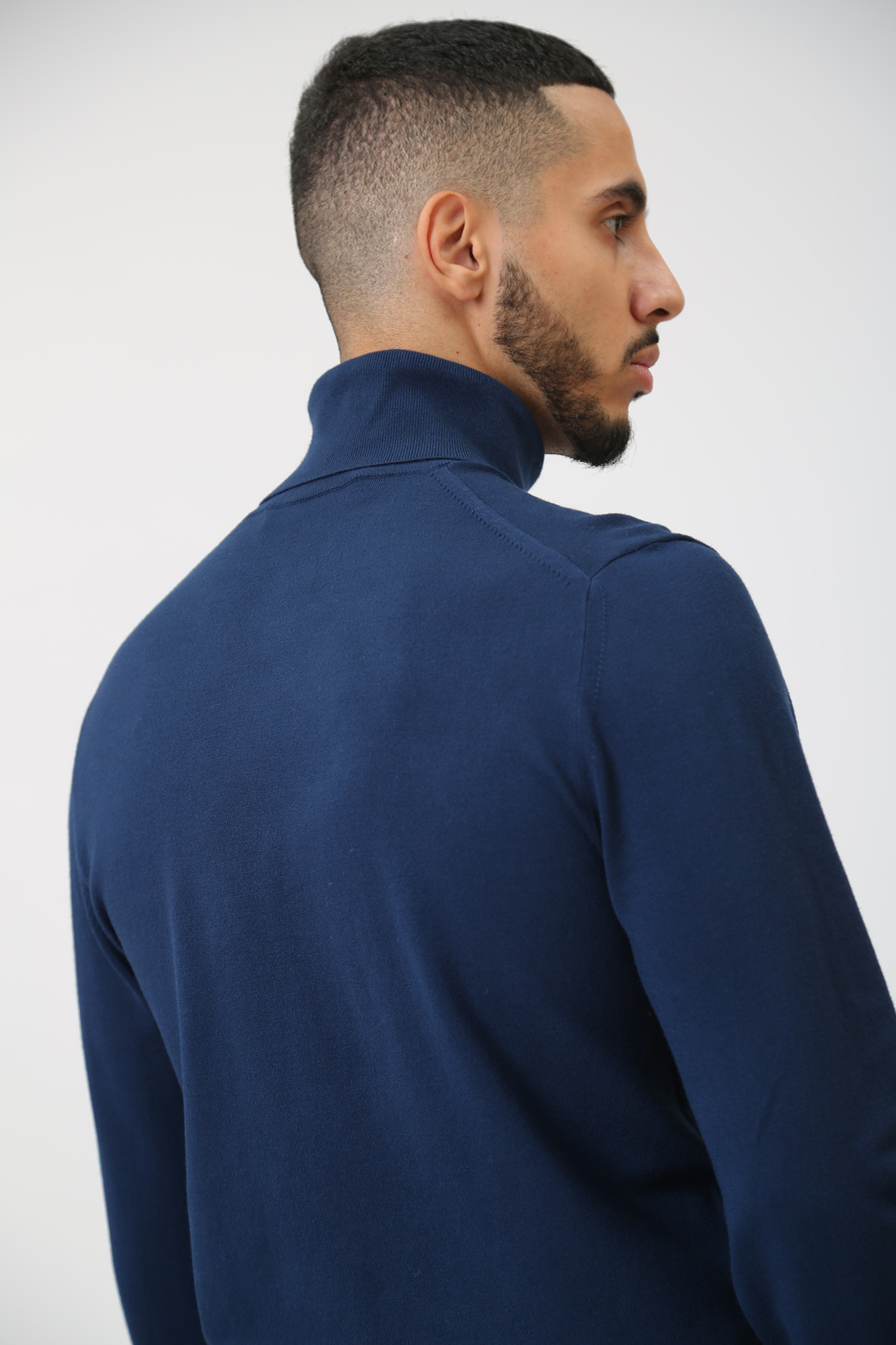 52M00747-0F000542 Водолазка Trussardi Синий