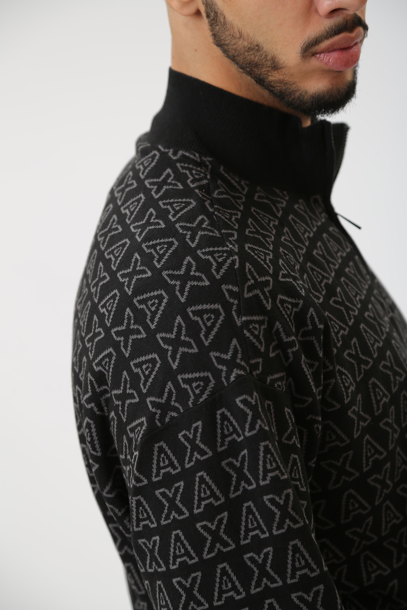 6RZM1K_ZMQ7Z Свитер Armani Exchange Черный