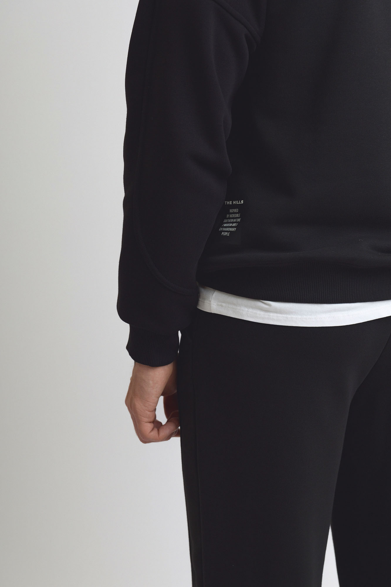 M-252-P-20-0601 Худи The Hills Черный