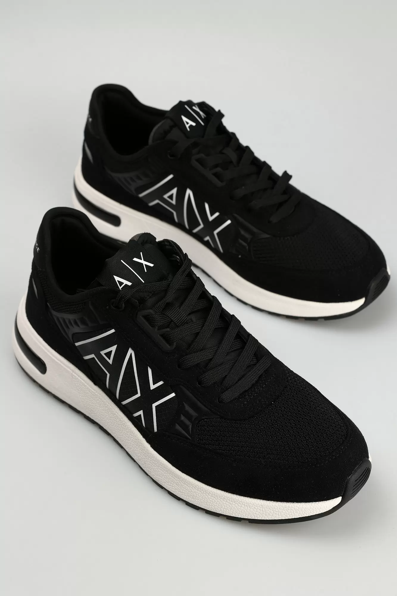 XUX090_XV276 Кроссовки Armani Exchange Черный