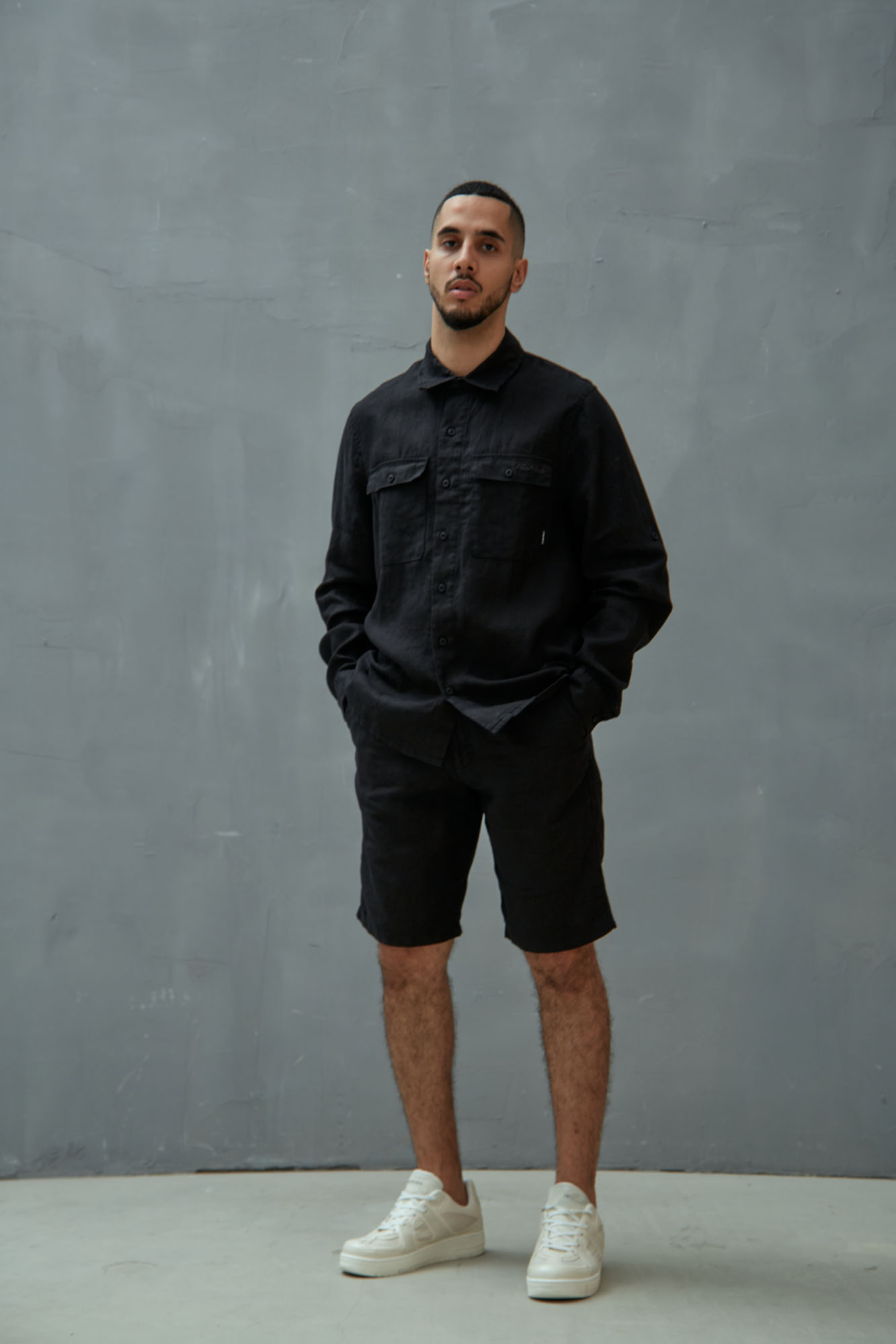 VM-OMA-55-007 Рубашка льняная Van Mich Черный