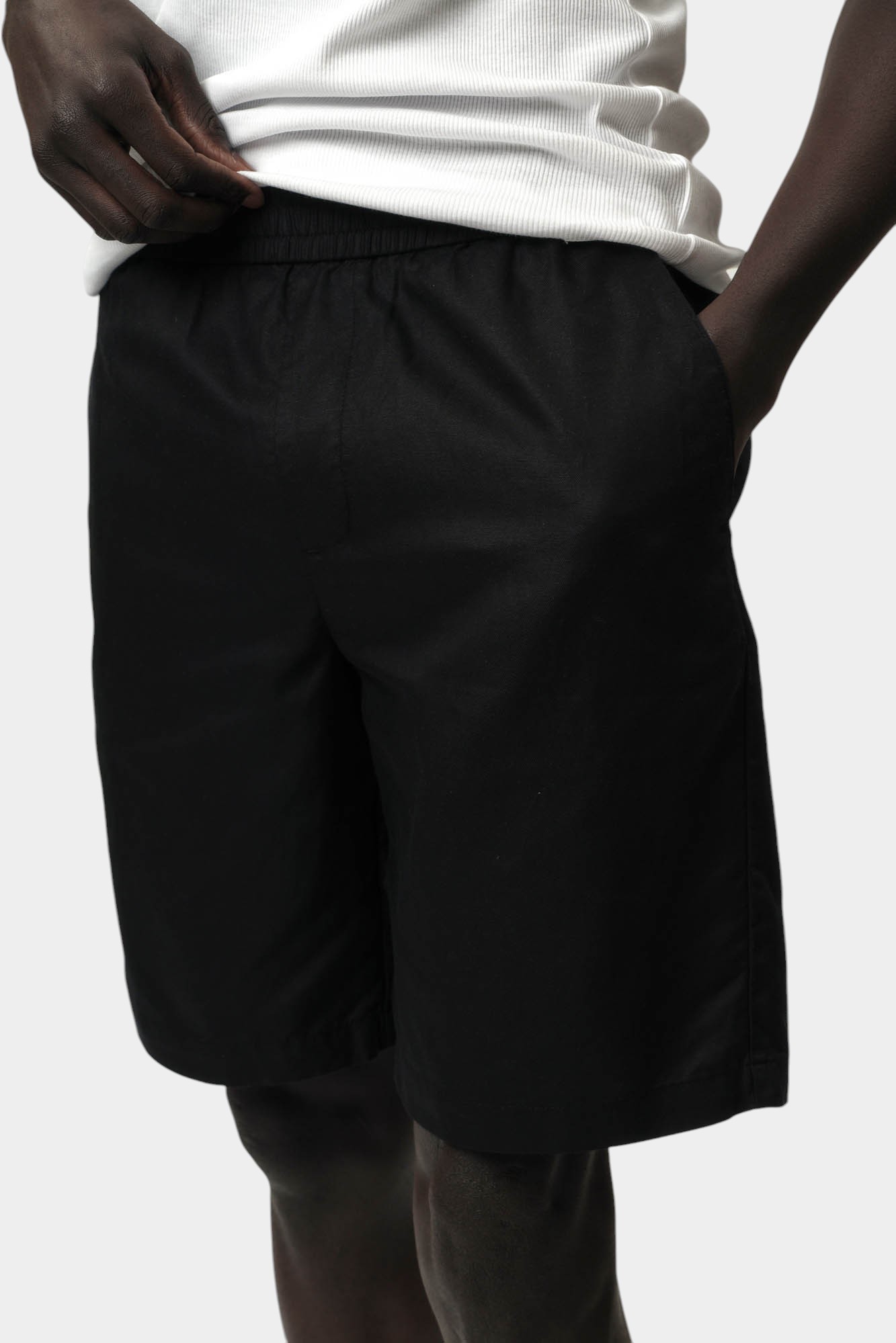 XM000656_AF13180 Шорты Armani Exchange Черный