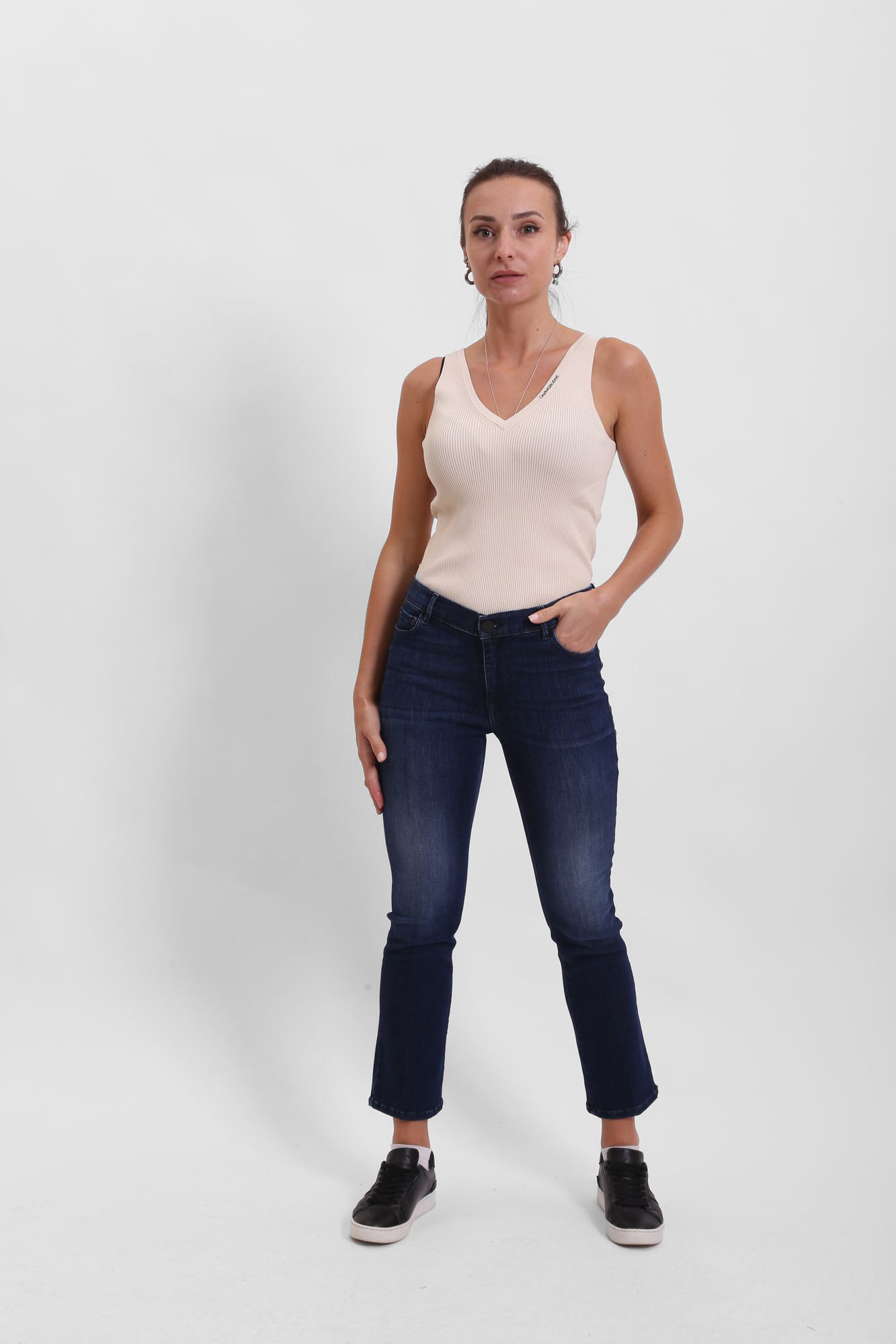 56J00129-1T005400-C-032 джинсы trussardi 