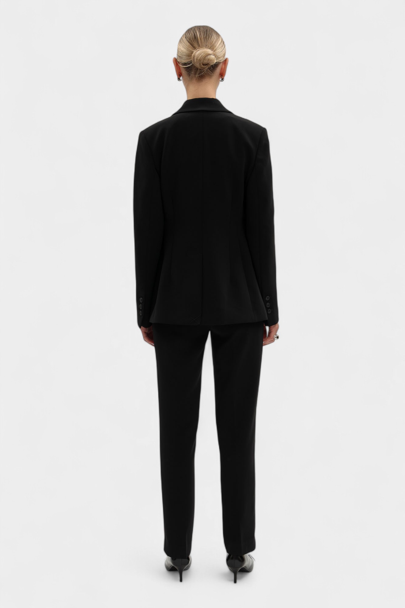 Q960A000396N-WI201T21-09RW пиджак trussardi 