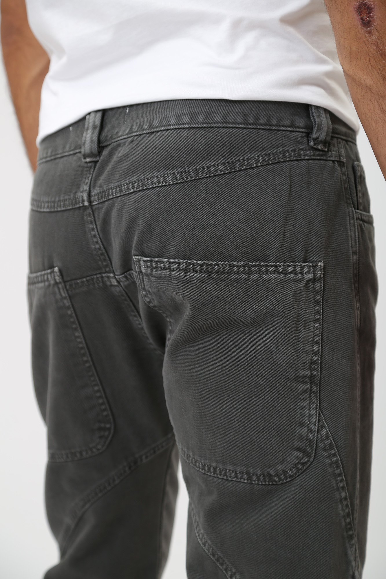 52P00378-1T006453-H-008 Джинсы Trussardi Черный