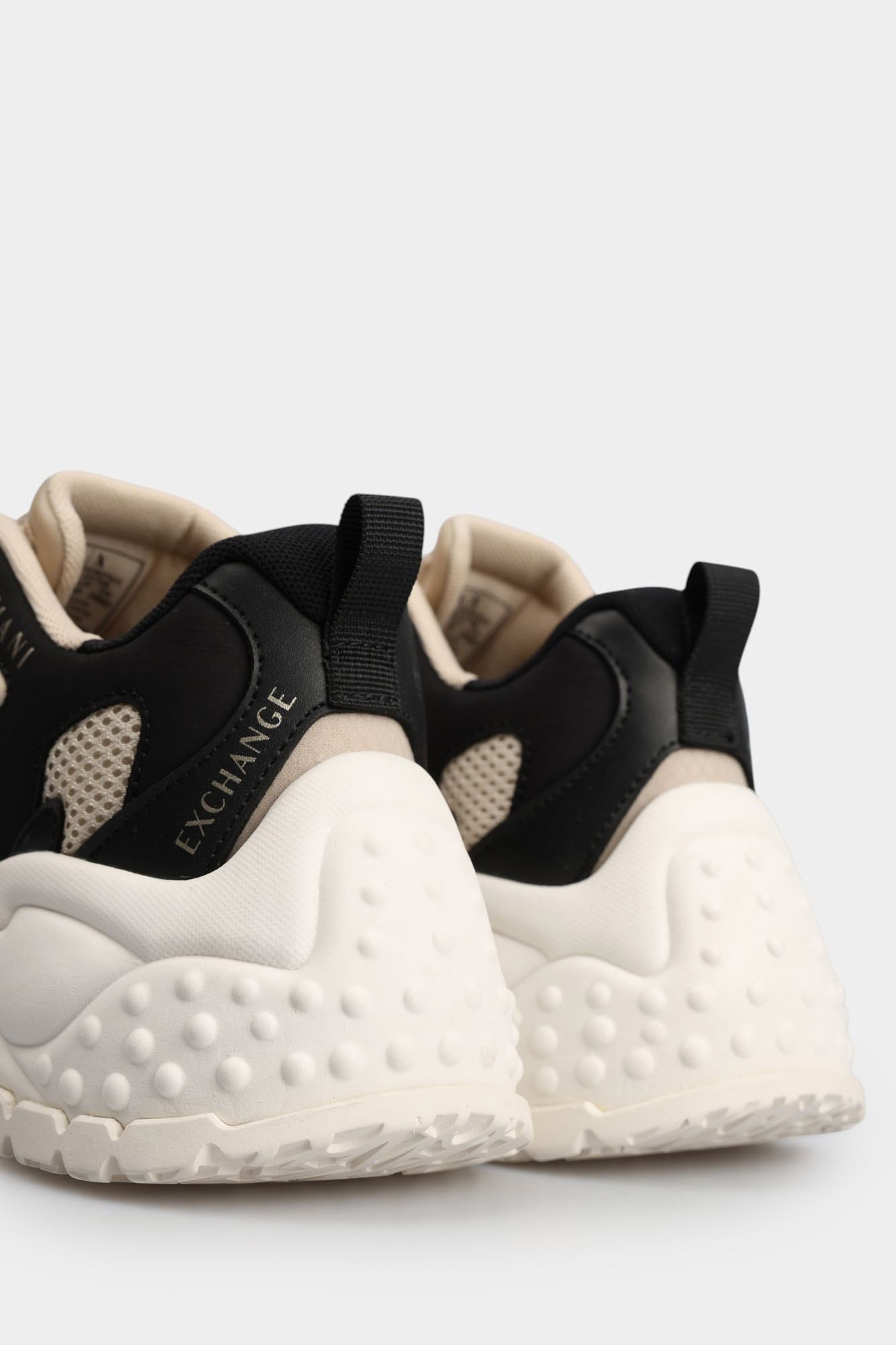 XDX120_XV708_MZ290 Кроссовки Armani Exchange Черный