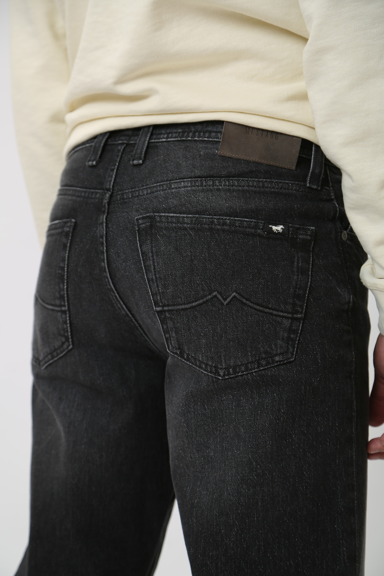 1014611-4000 Джинсы Denver Cropped  Mustang Черный