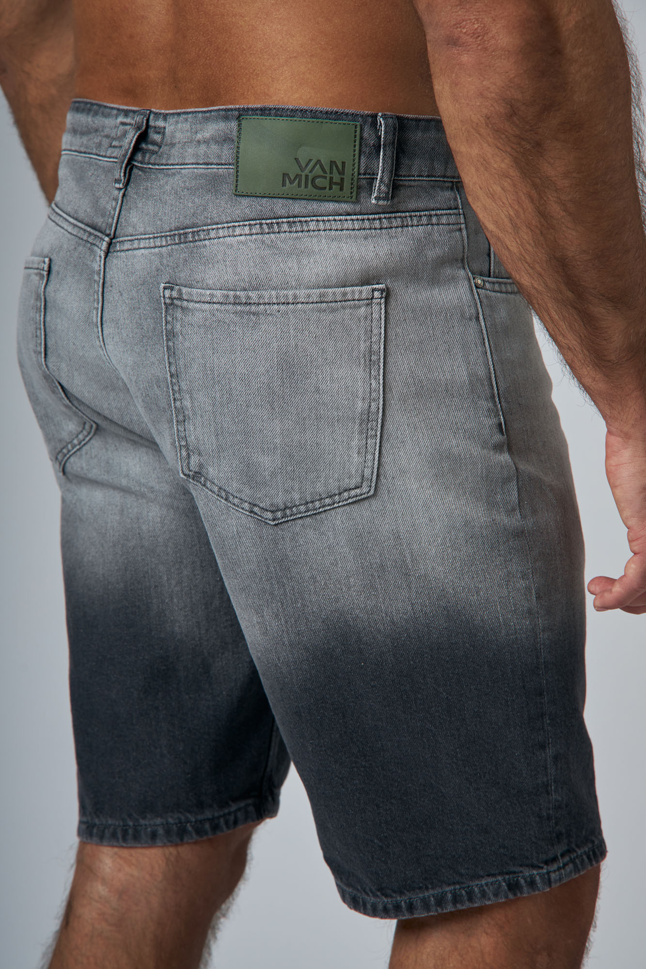VM-OMA-33-439 Шорты джинсовые Van Mich Серый