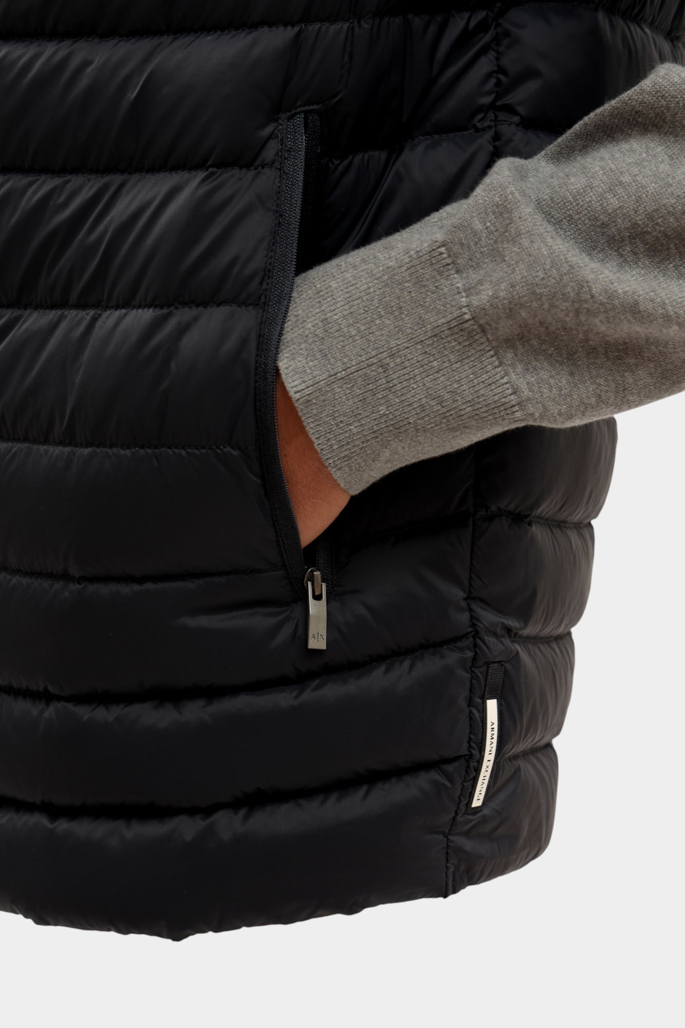 XM001576_AF16927 Жилет утепленный Armani Exchange Синий