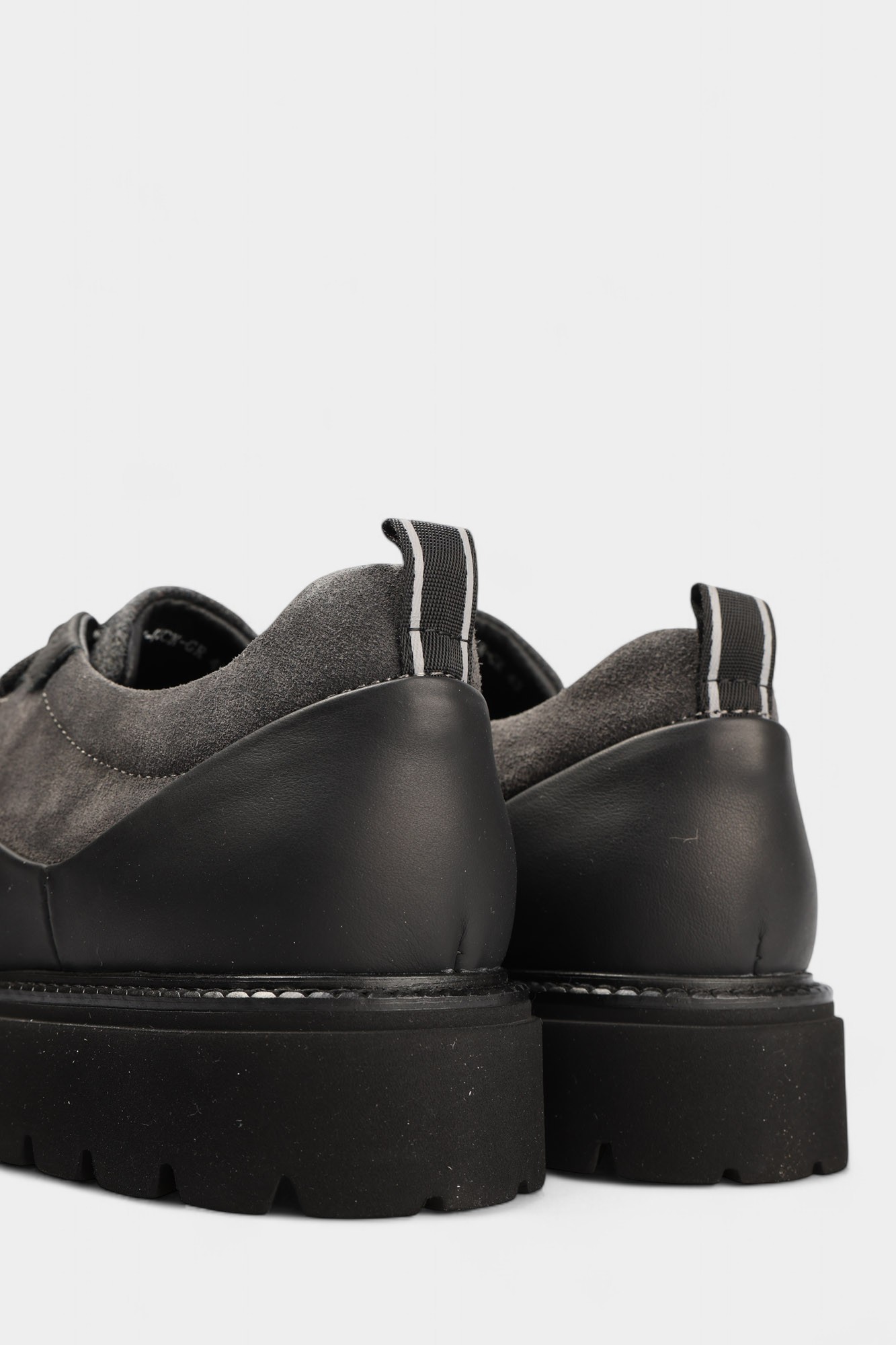 MCM267_01CK Туфли Marc Cony Серый