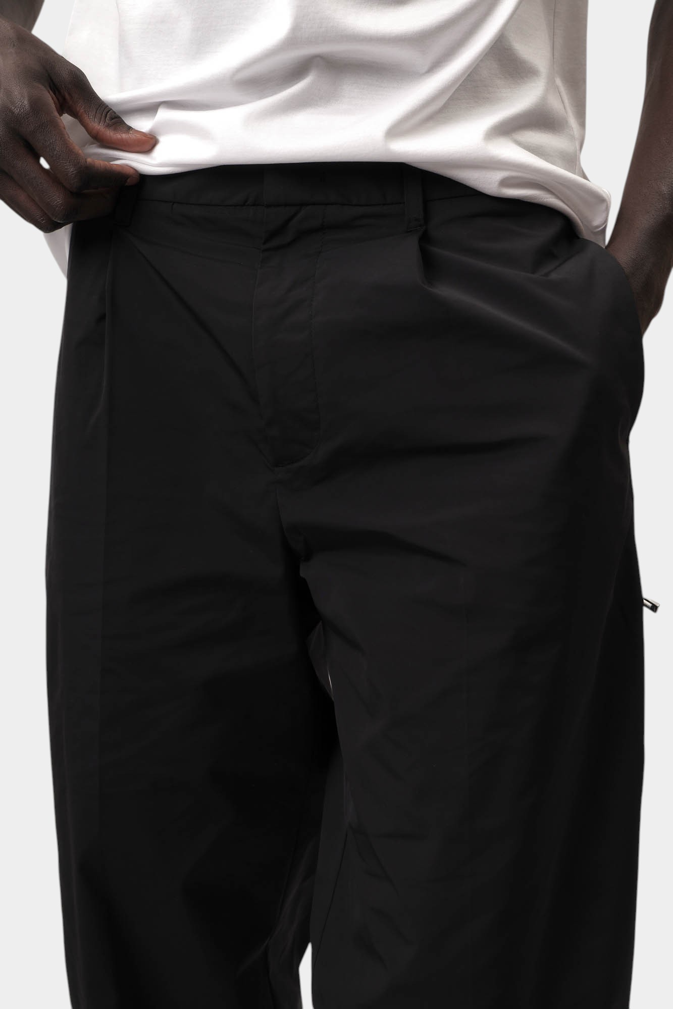 EM001463_AF13810 Брюки Emporio Armani Белый