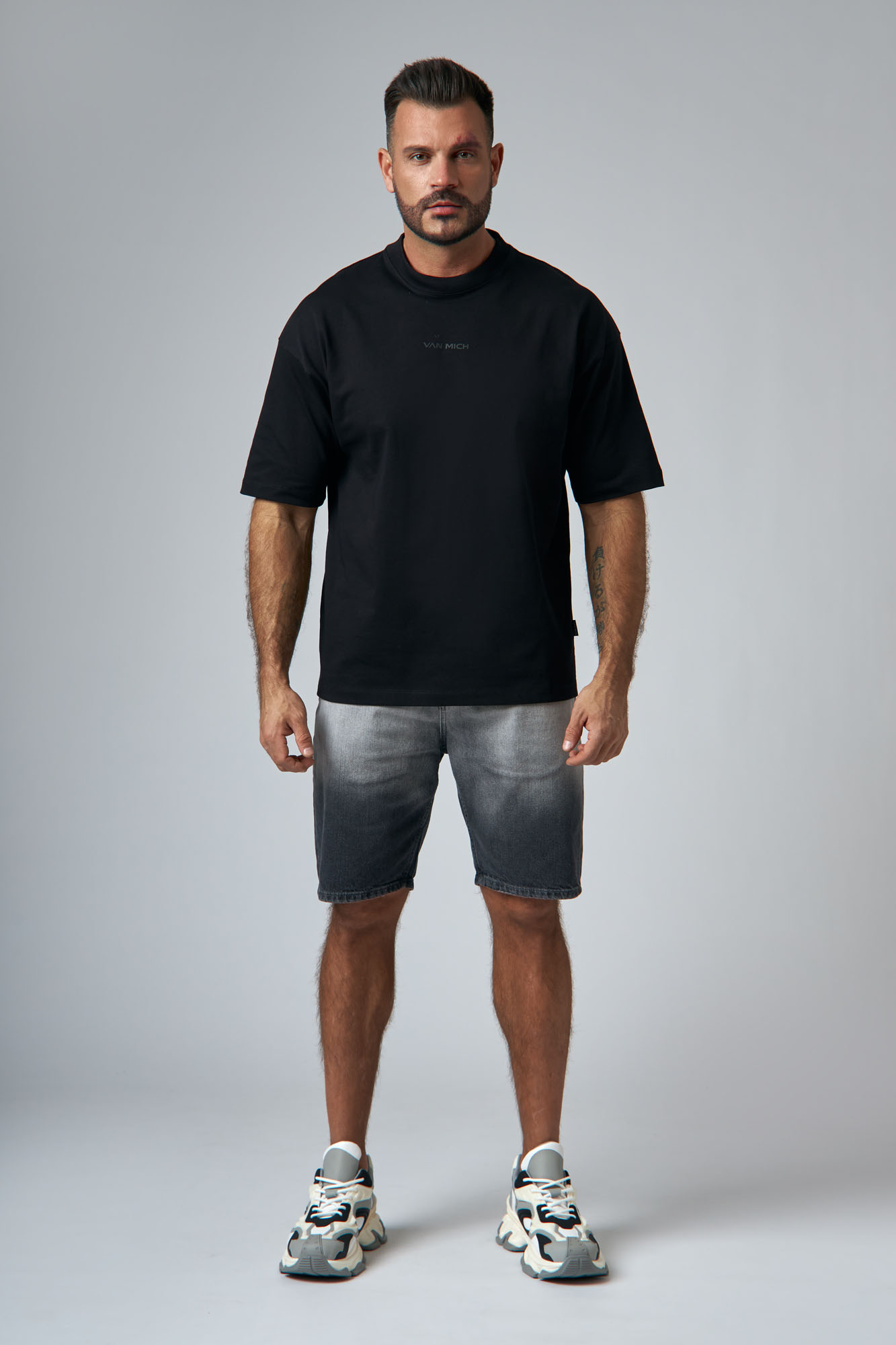 VM-ERK-22-418 Футболка Van Mich Черный