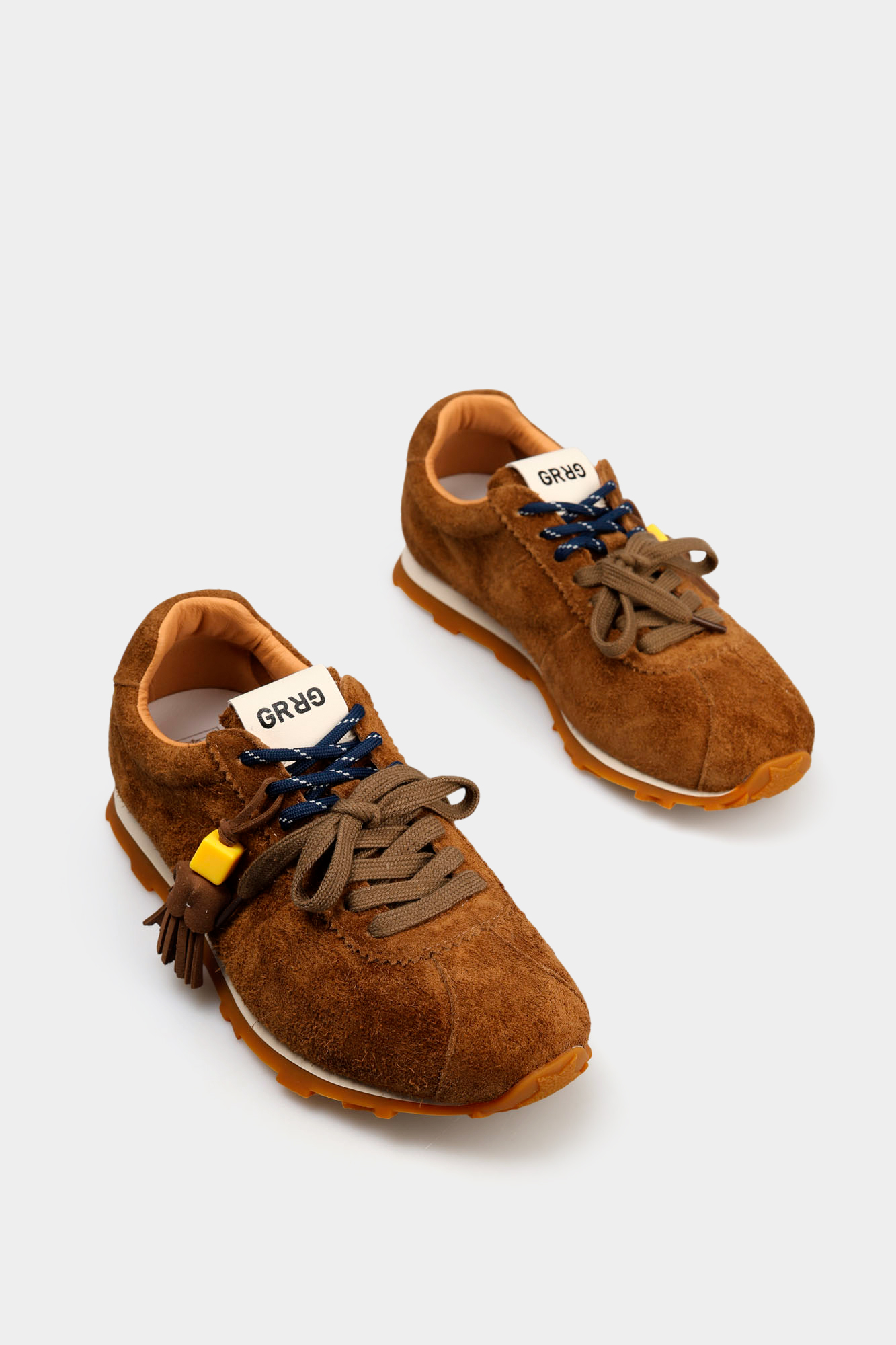 S8-506-1-2 Кроссовки Graciana Коричневый