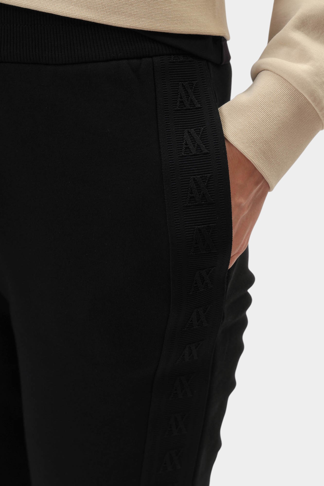 XW000503_AF12804 брюки спортивные armani exchange 