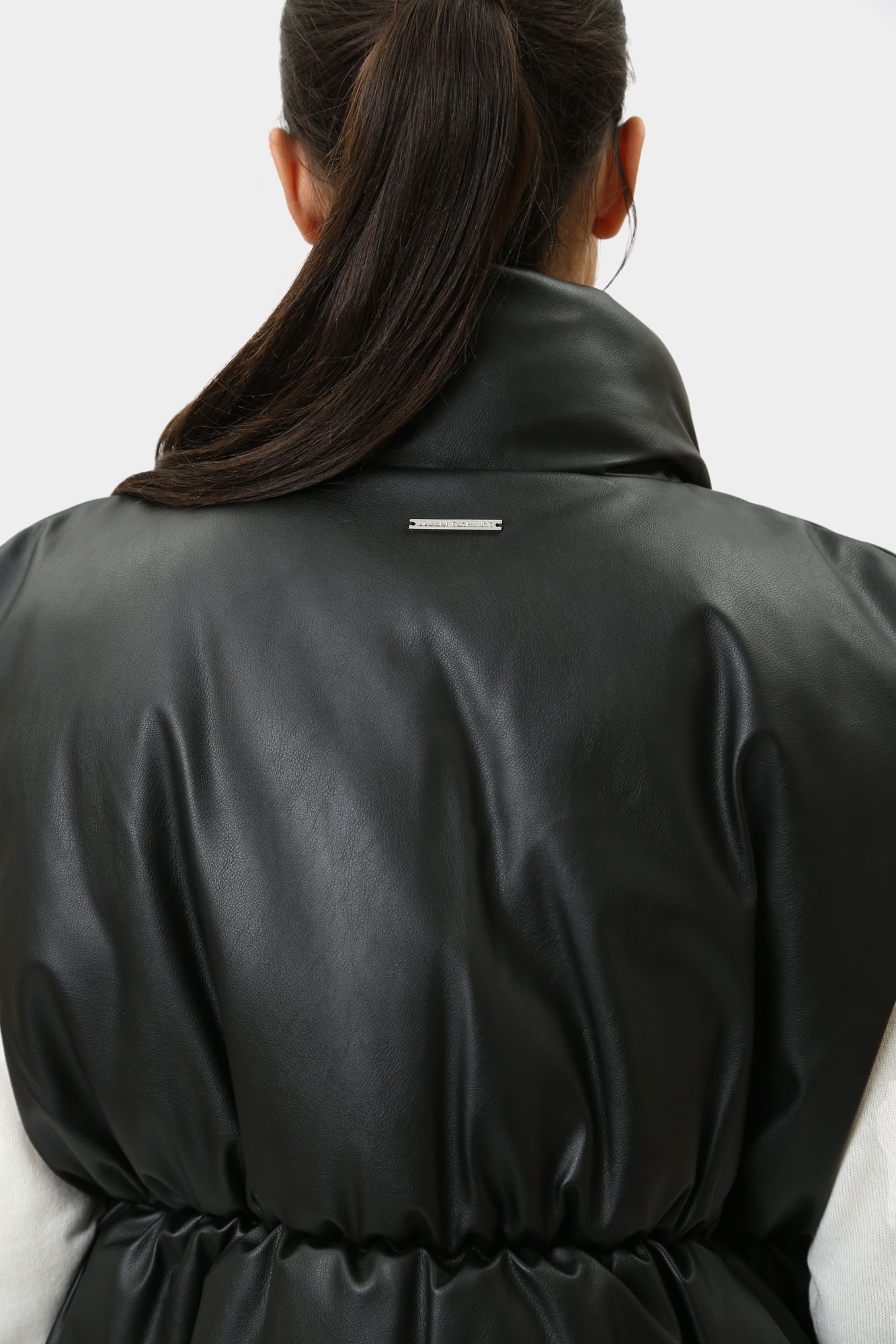 6DYQ21_YNNYZ жилет пуховый armani exchange 