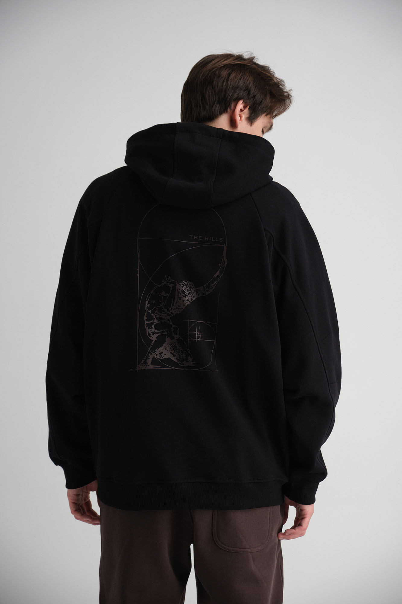 M-242-P-20-0015 Худи The Hills Черный
