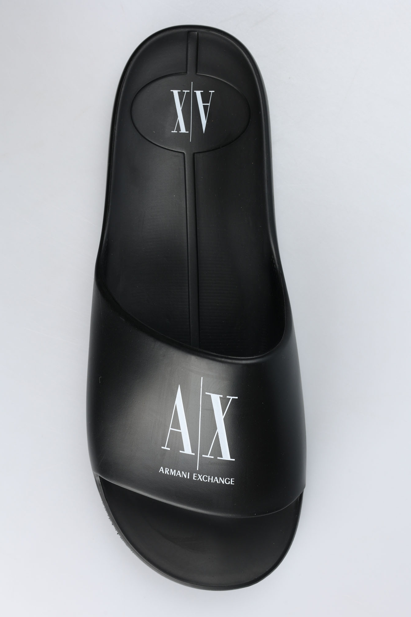 XUP012_XV675 Шлепанцы Armani Exchange Черный