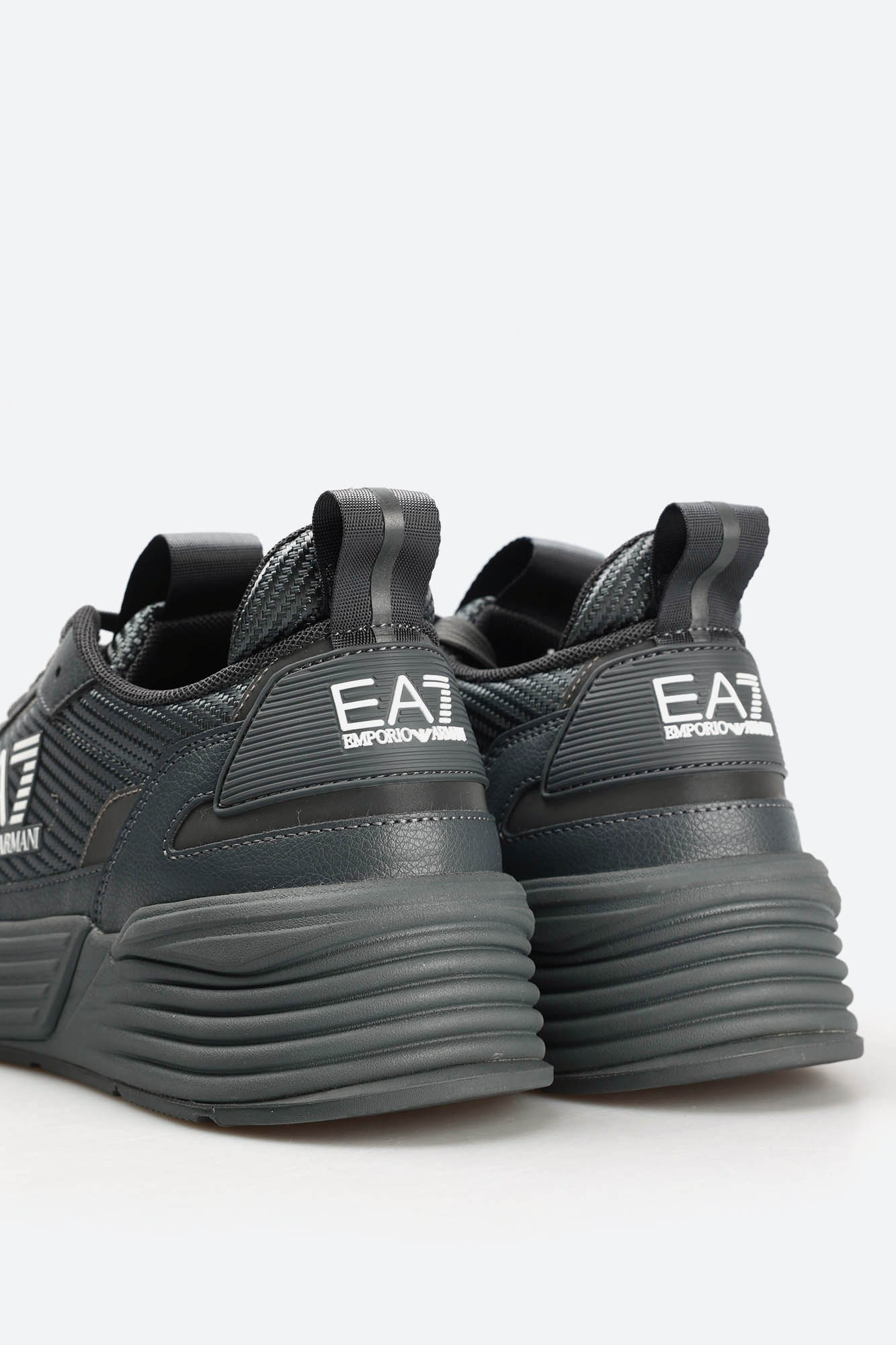 X8X152_XK378 Кроссовки EA7 Серый