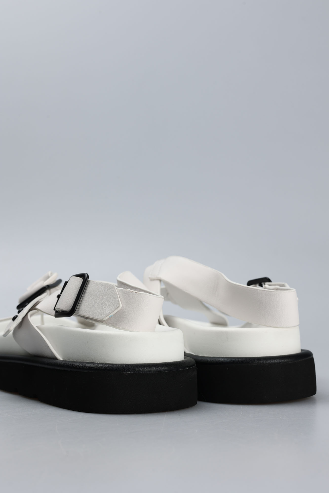 QS569-F201 Сандалии Graciana Белый