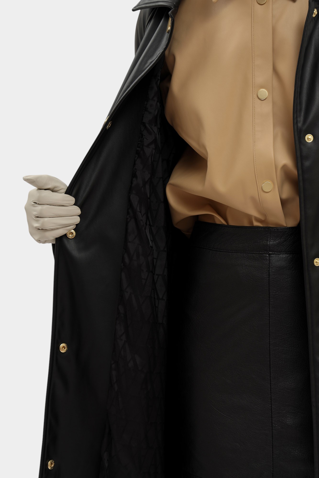 XW000680_AF16106 тренч armani exchange 