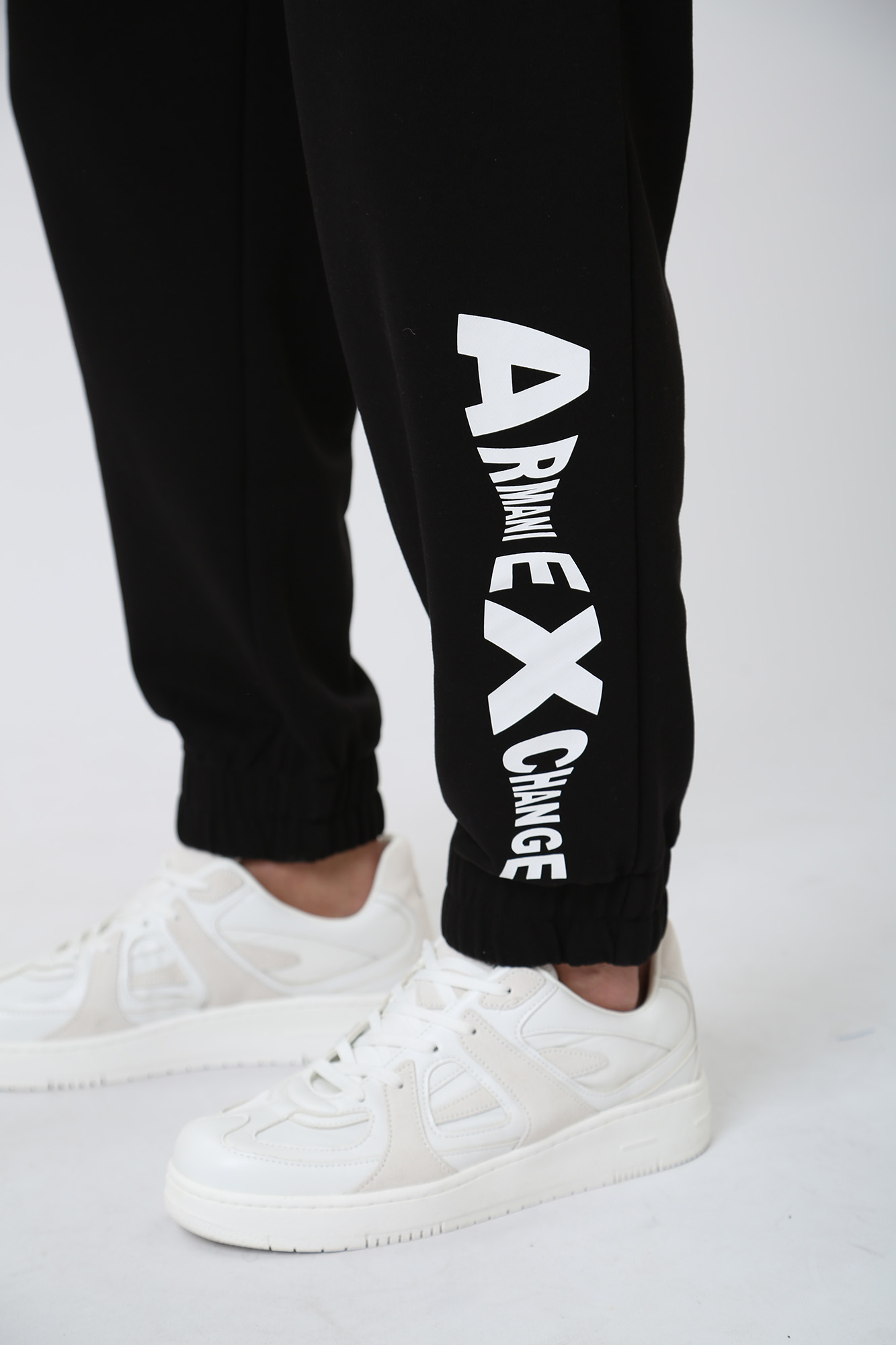 3RZPFA_ZJXAZ Брюки спортивные Armani Exchange Черный