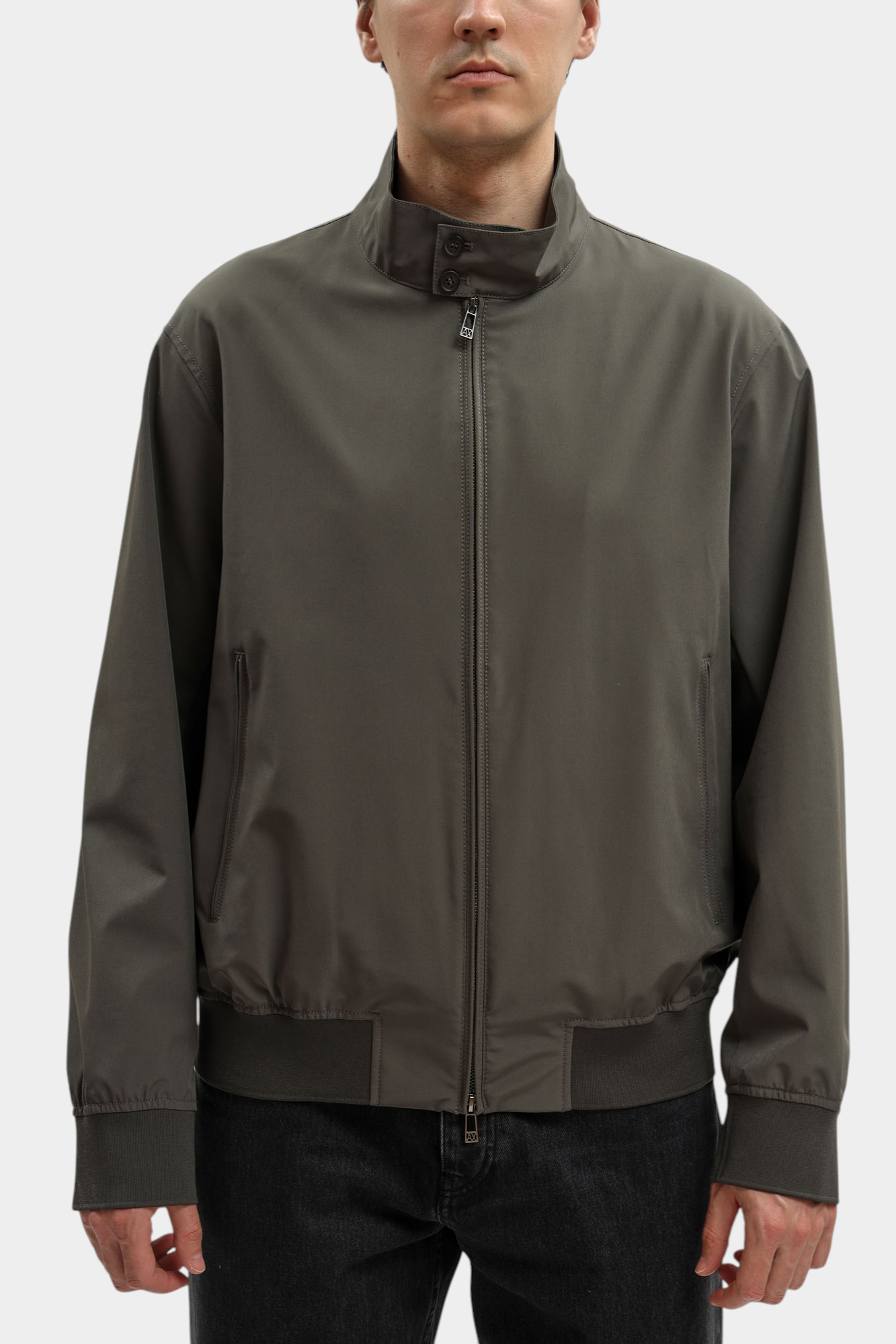 XM002139_AF22536 Ветровка Armani Exchange Серый