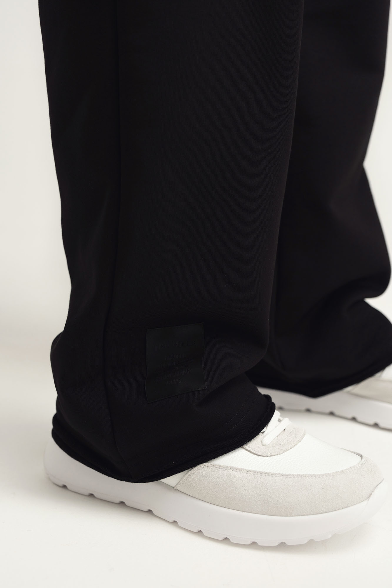 M-242-VE-43-0004 Брюки спортивные The Hills Черный