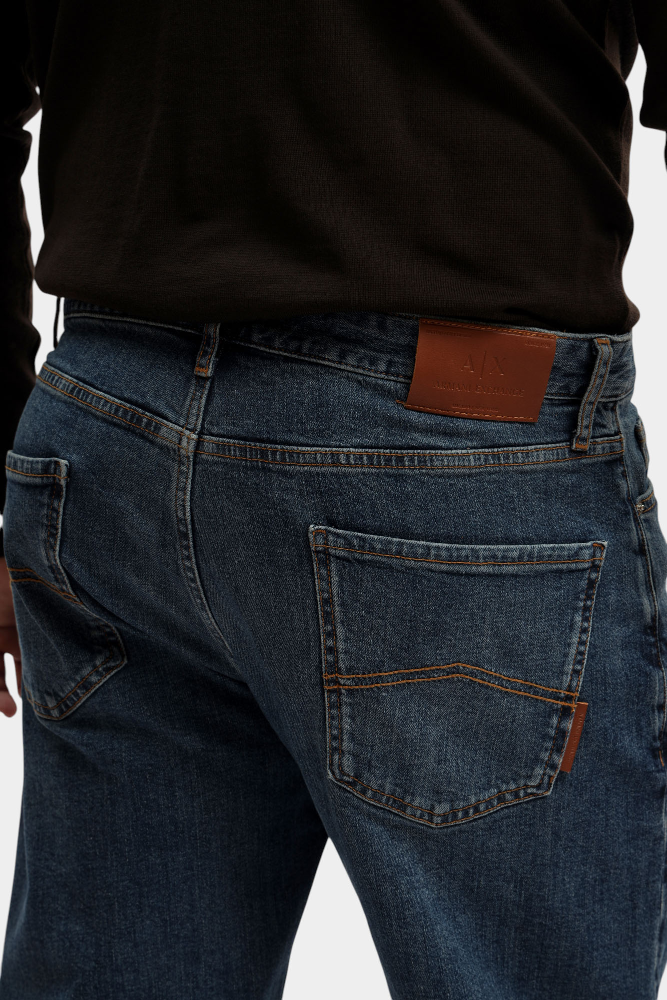 XM000072_AF18811 Джинсы Armani Exchange Голубой