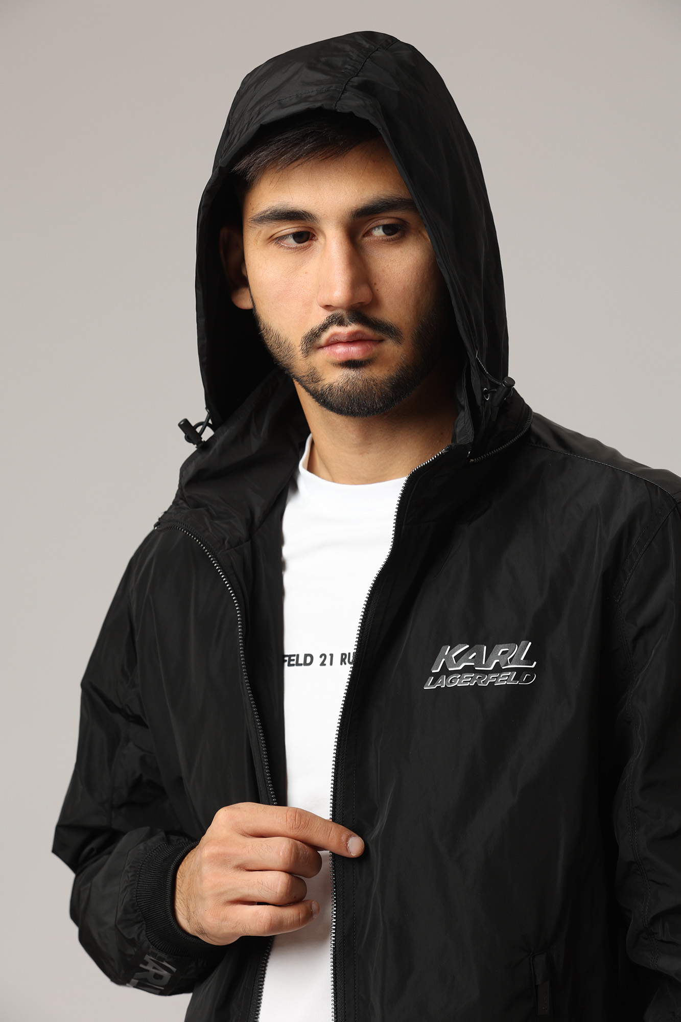523501_505081 Ветровка Karl Lagerfeld Черный