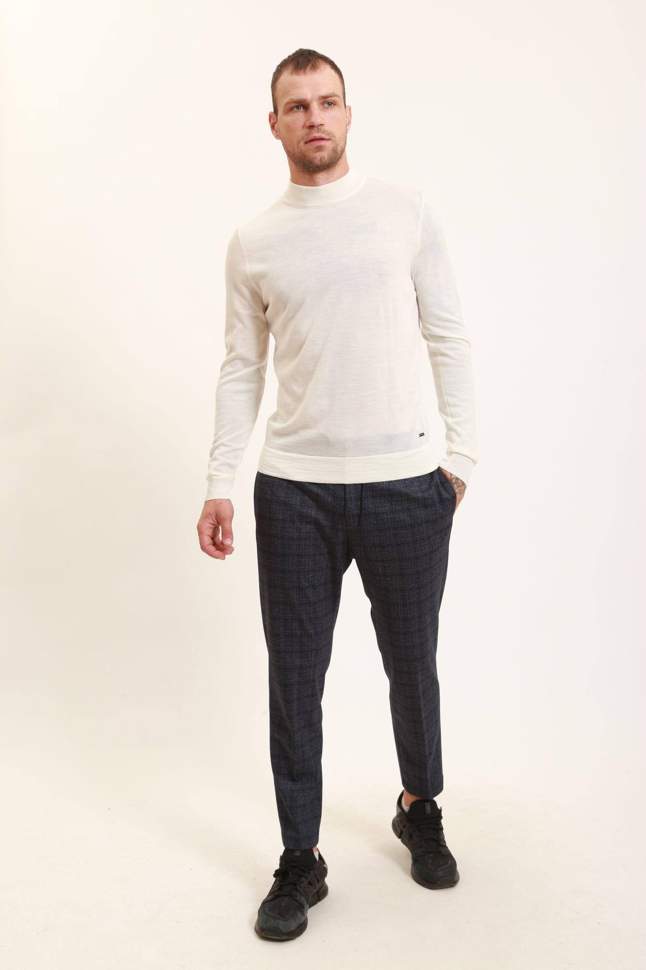 30027988_10012097 Джемпер Strellson Белый