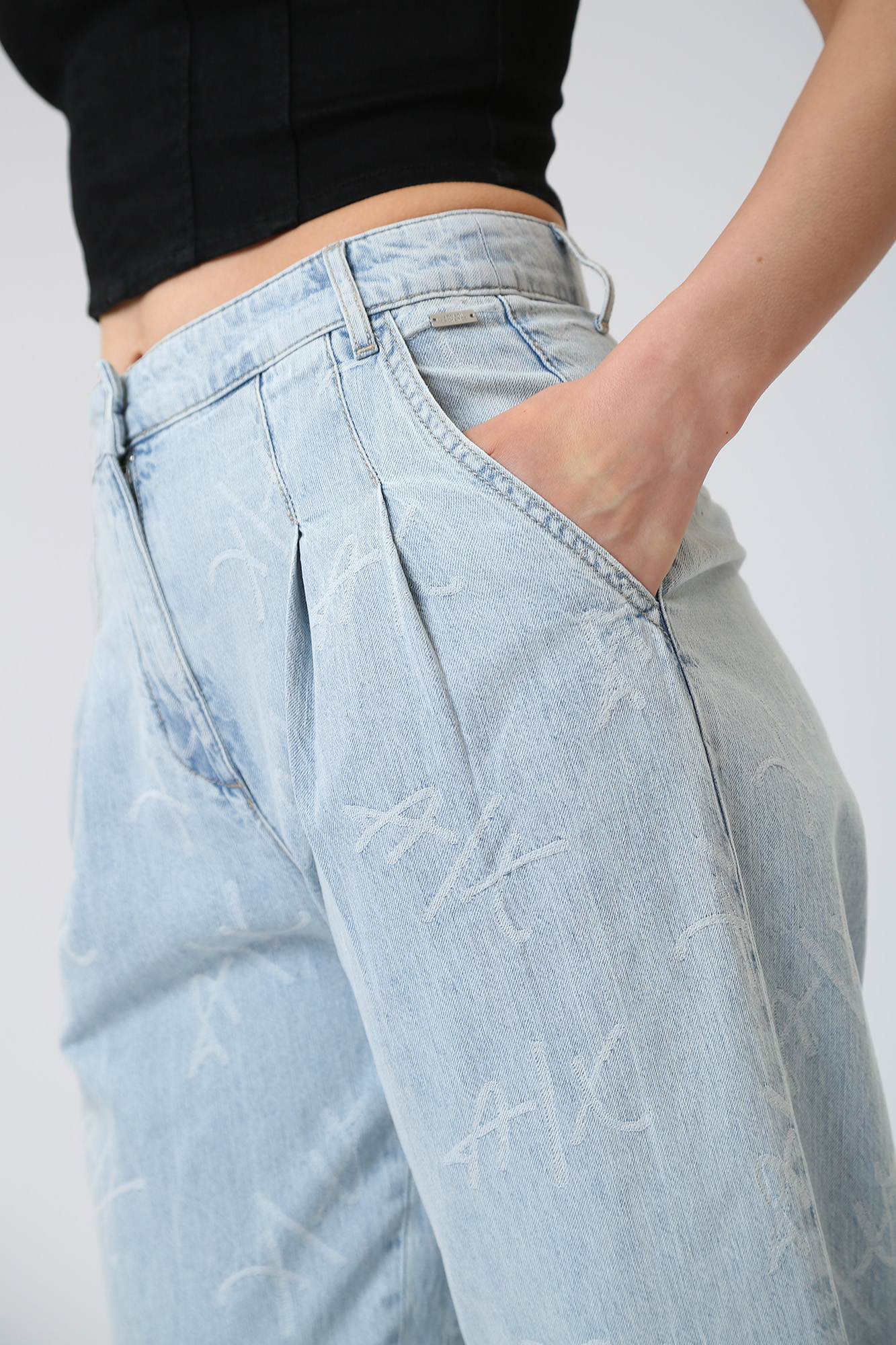 3RYP62_Y1NZZ брюки джинсовые armani exchange