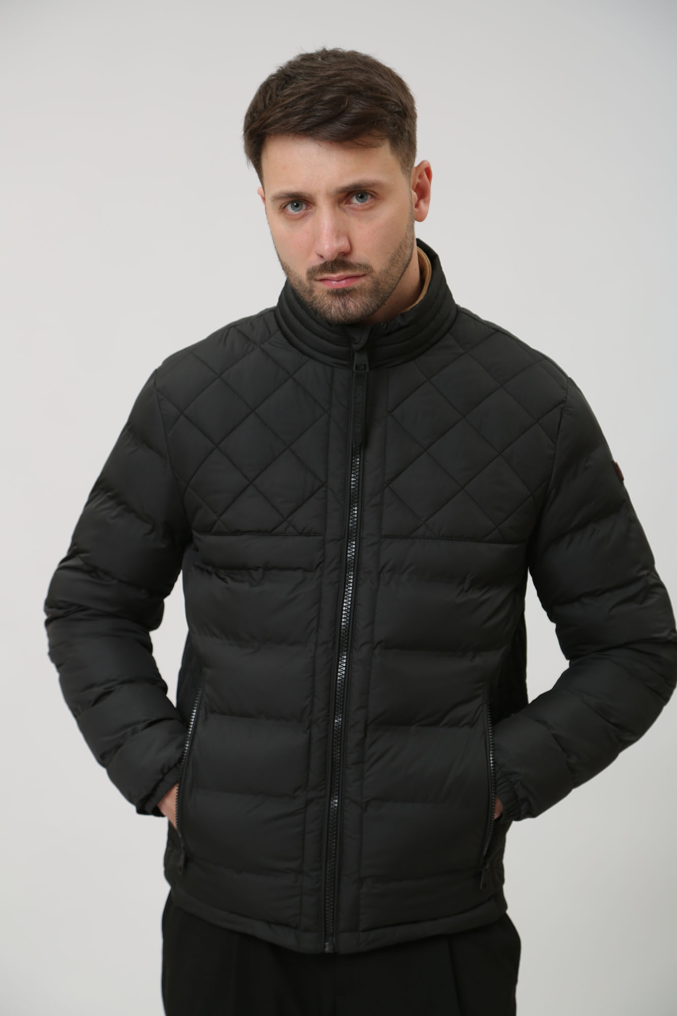 30040812_10013518 Куртка Strellson Черный