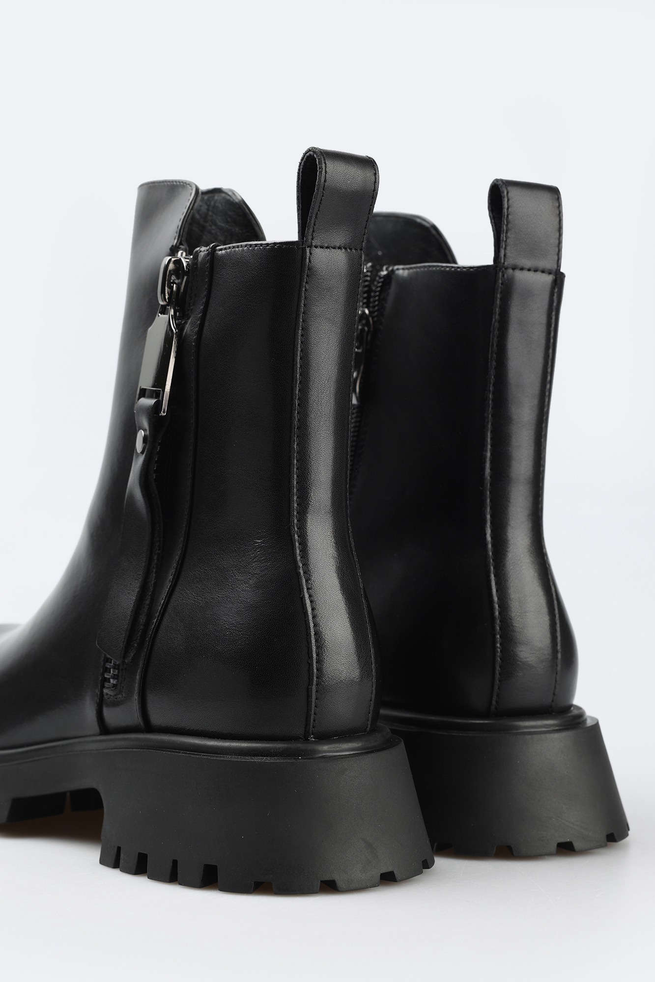 MC15834-WT/8 текстиль Полусапожки жен кожа чер. Ботинки Marc Cony Черный