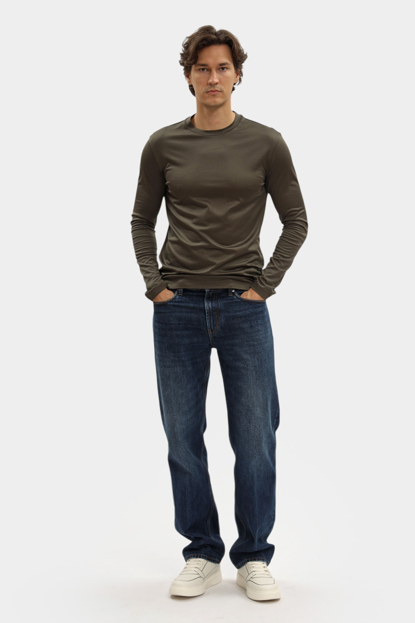 8N1TE9_1JUVZ Лонгслив Emporio Armani Черный