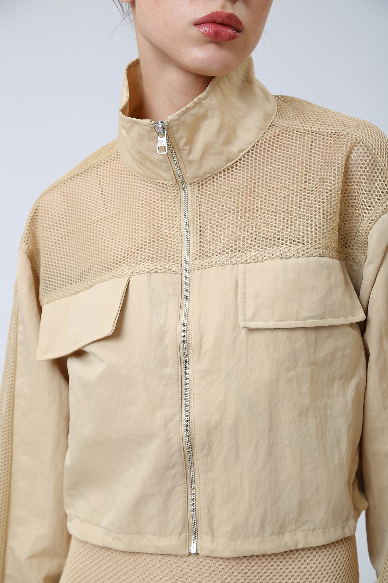 J20J222700 ветровка calvin klein jeans 