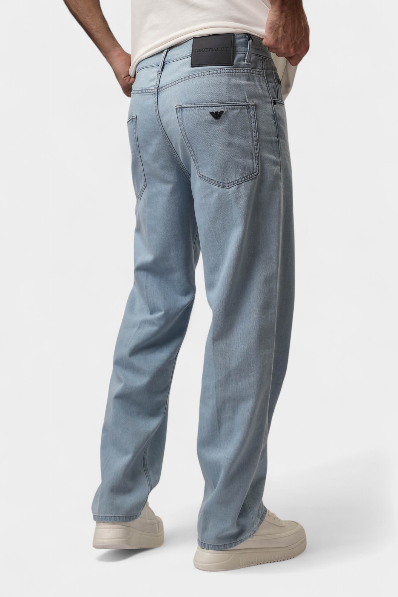EM000665_AF13428 Брюки джинсовые Emporio Armani Синий